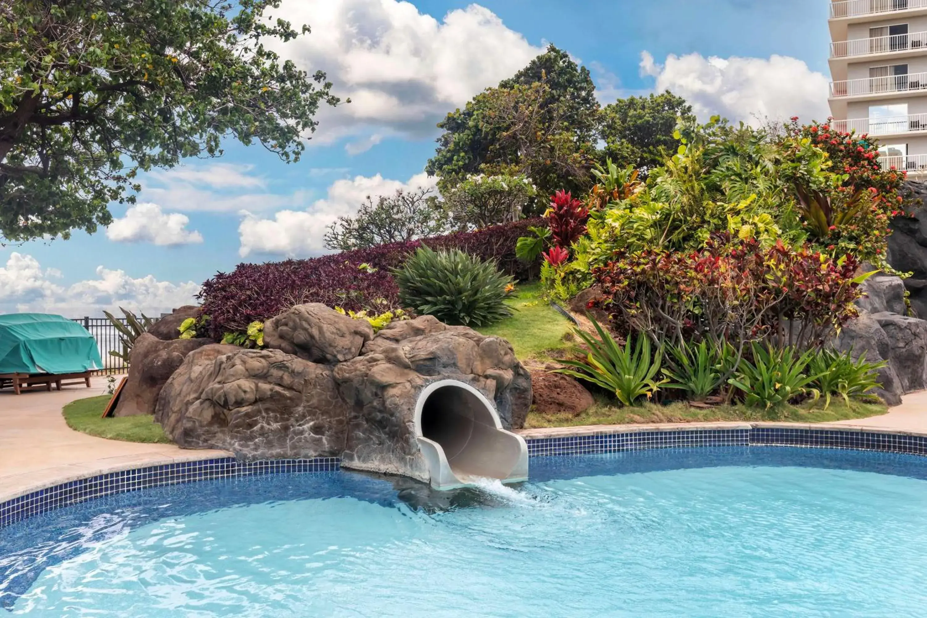 Pool view in Hilton Vacation Club Ka'anapali Beach Maui Pool view in Hilton Vacation Club Ka'anapali Beach Maui