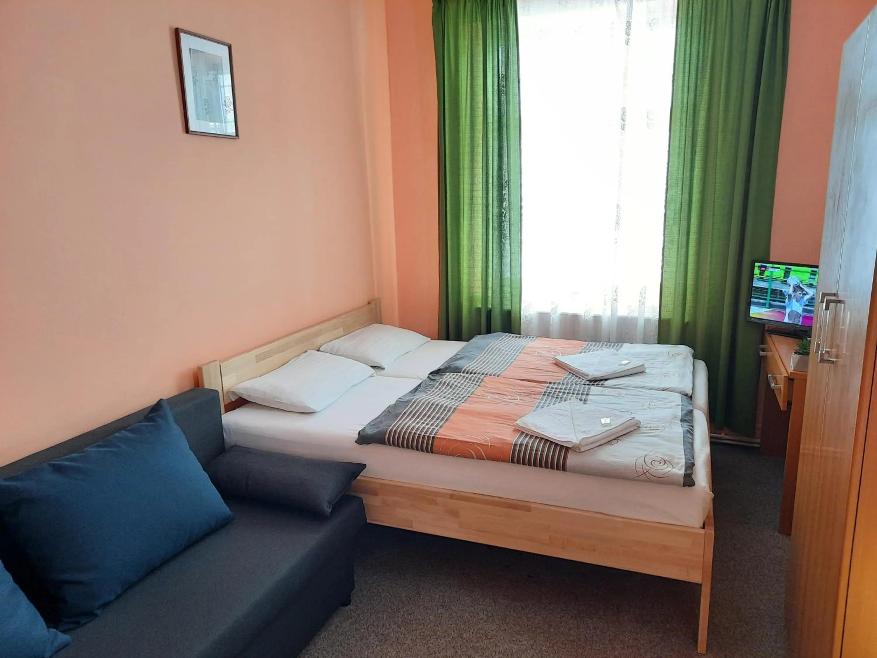 Bedroom, Bed in Pension City Center