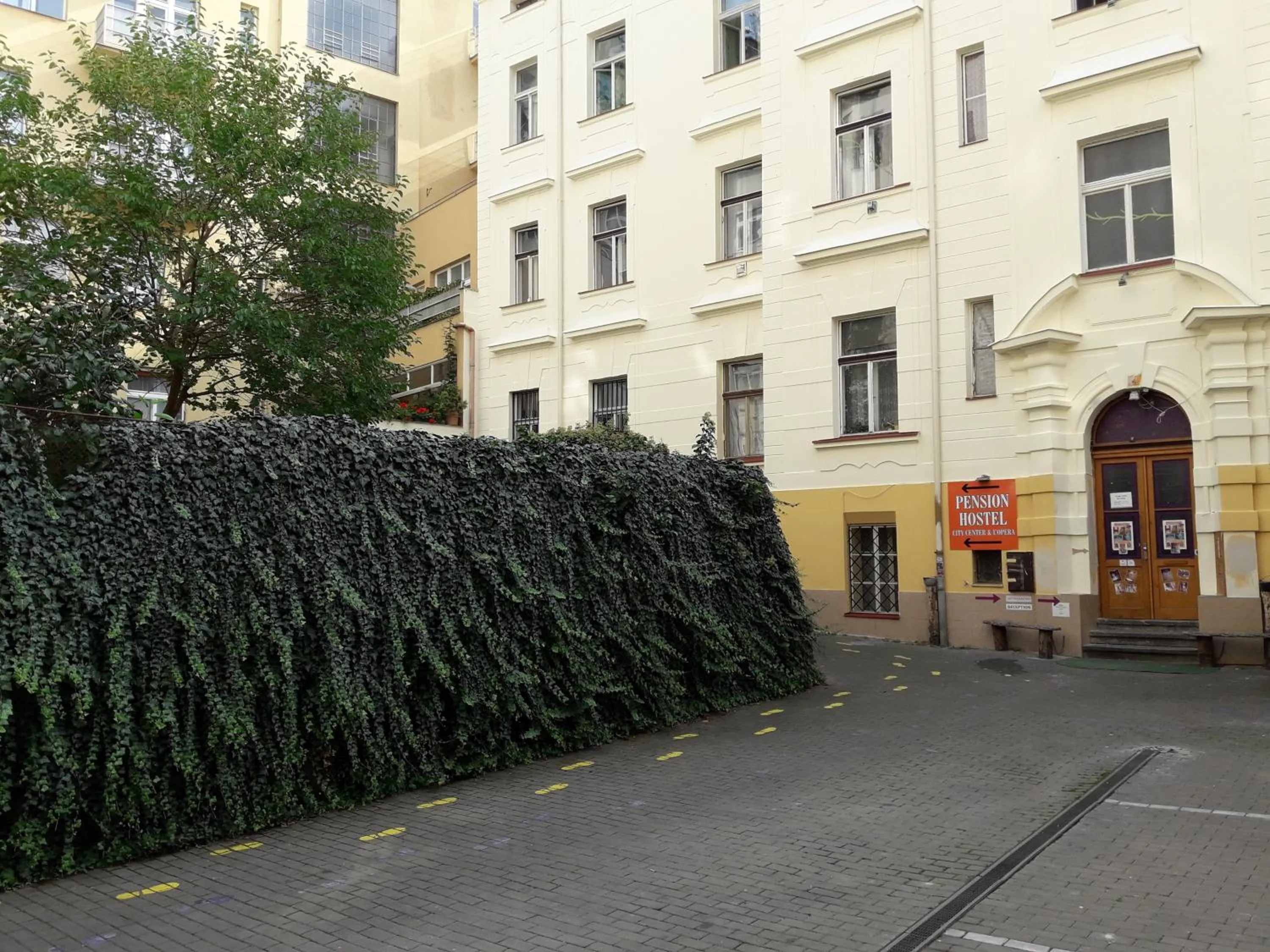 Seasons in Pension City Center