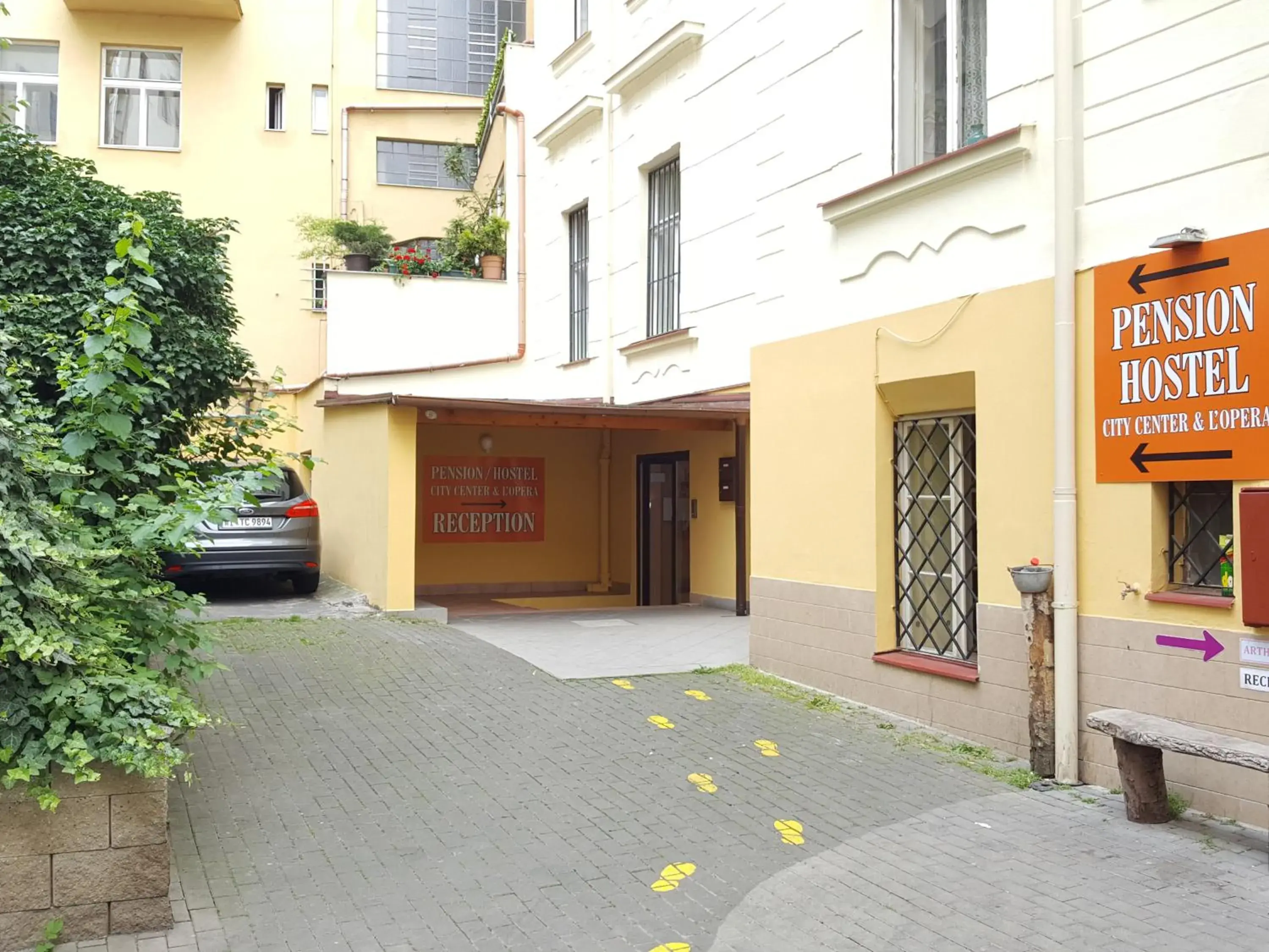 Facade/entrance in Pension City Center Facade/entrance in Pension City Center