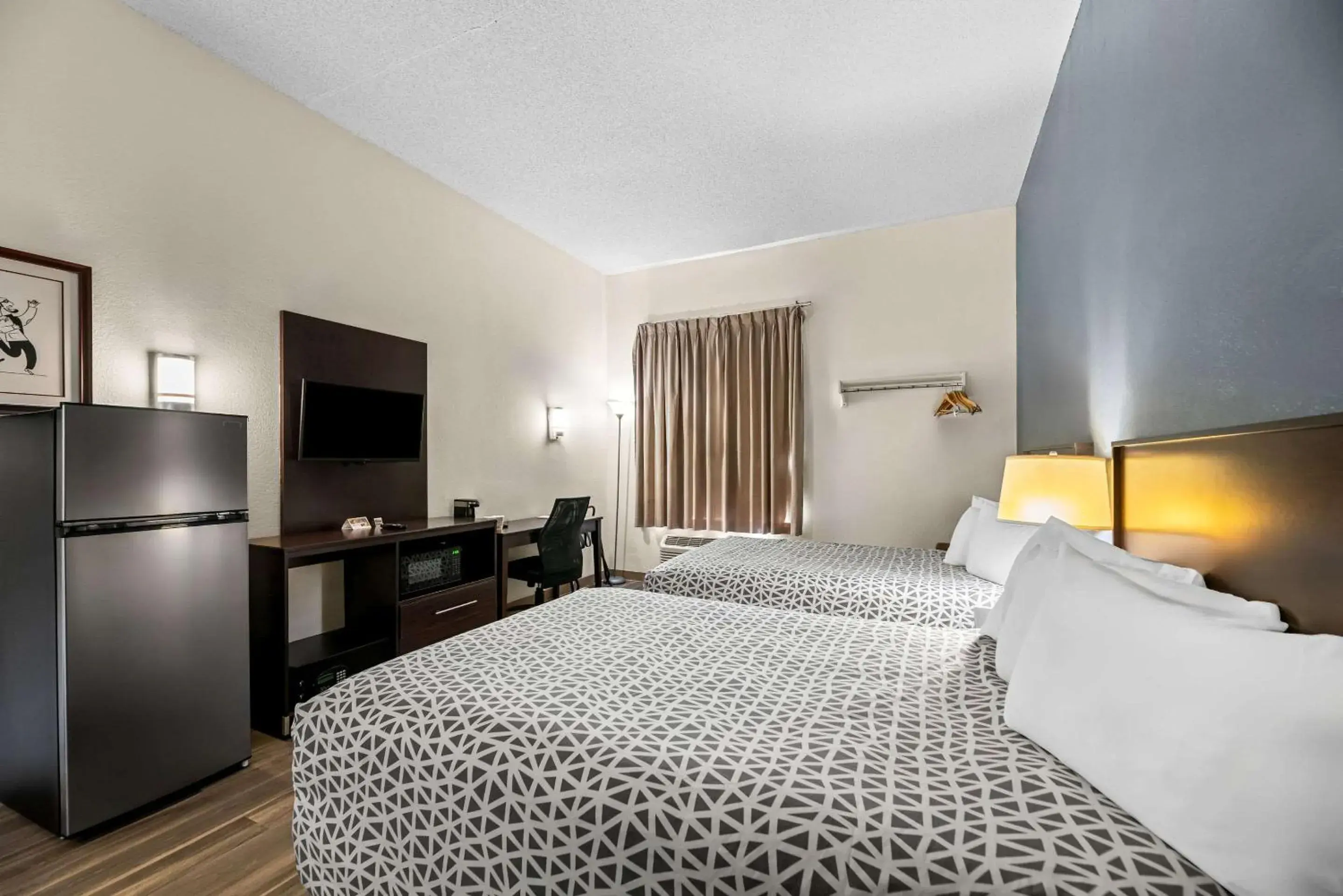 Bedroom, Bed in Suburban Studios Orlando - Ocoee-Winter Garden Bedroom, Bed in Suburban Studios Orlando - Ocoee-Winter Garden