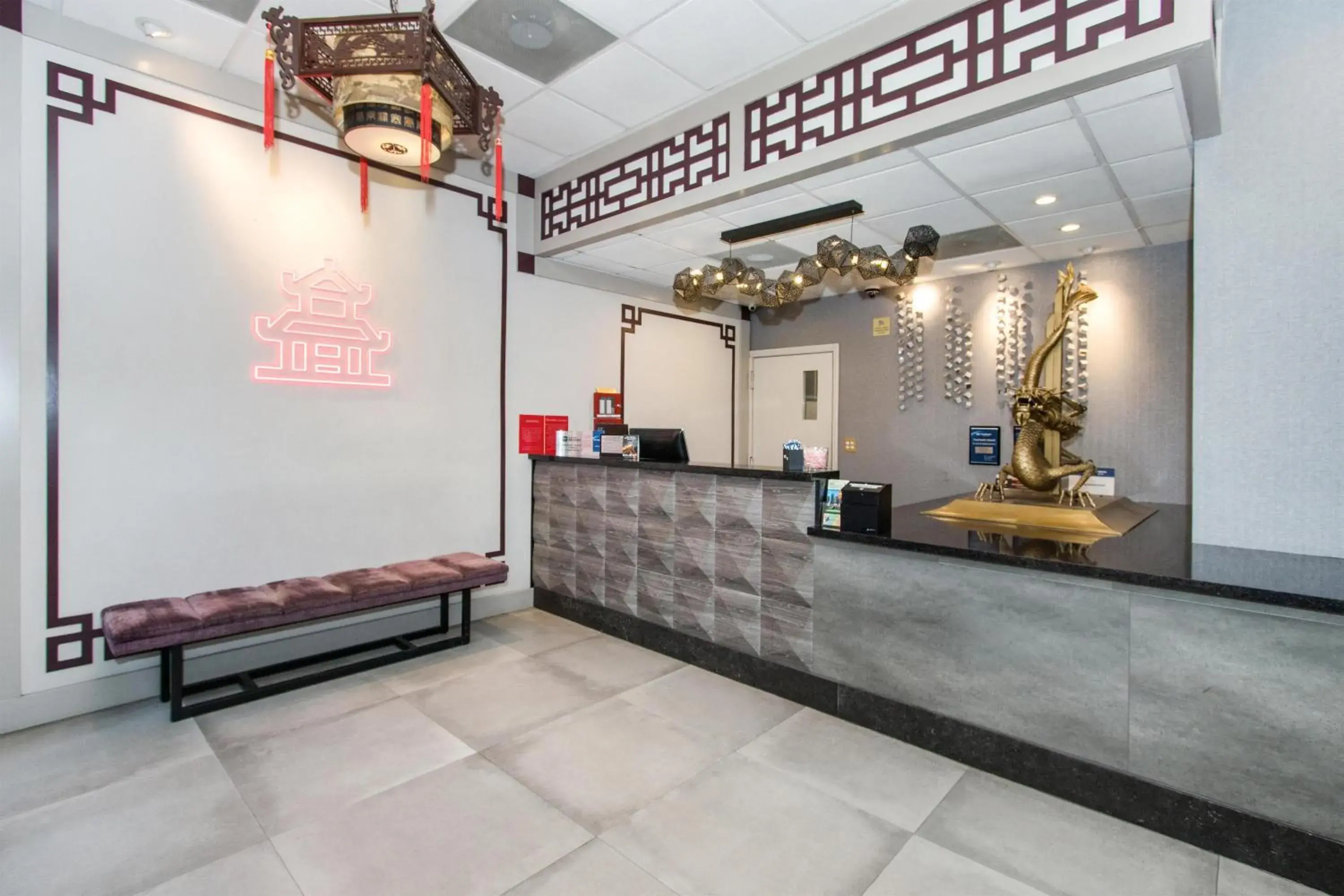 Lobby or reception in Aiden Los Angeles Downtown Dragon Gate Inn Lobby or reception in Aiden Los Angeles Downtown Dragon Gate Inn