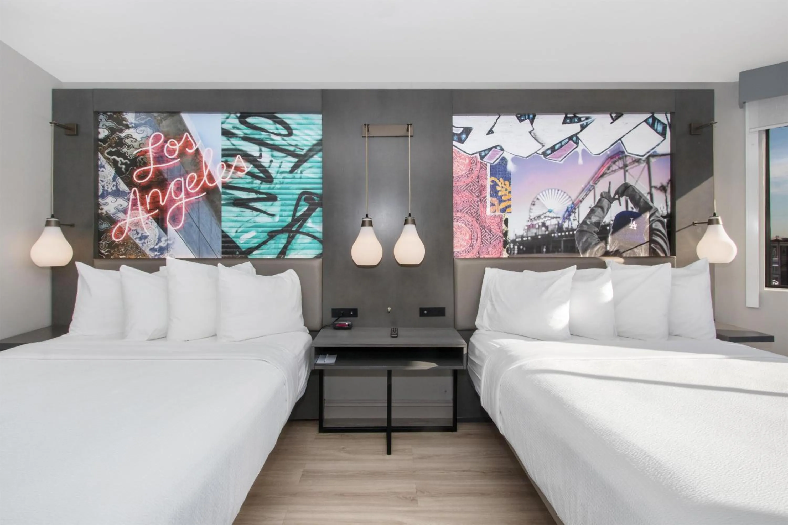 Bedroom, Bed in Aiden Los Angeles Downtown Dragon Gate Inn