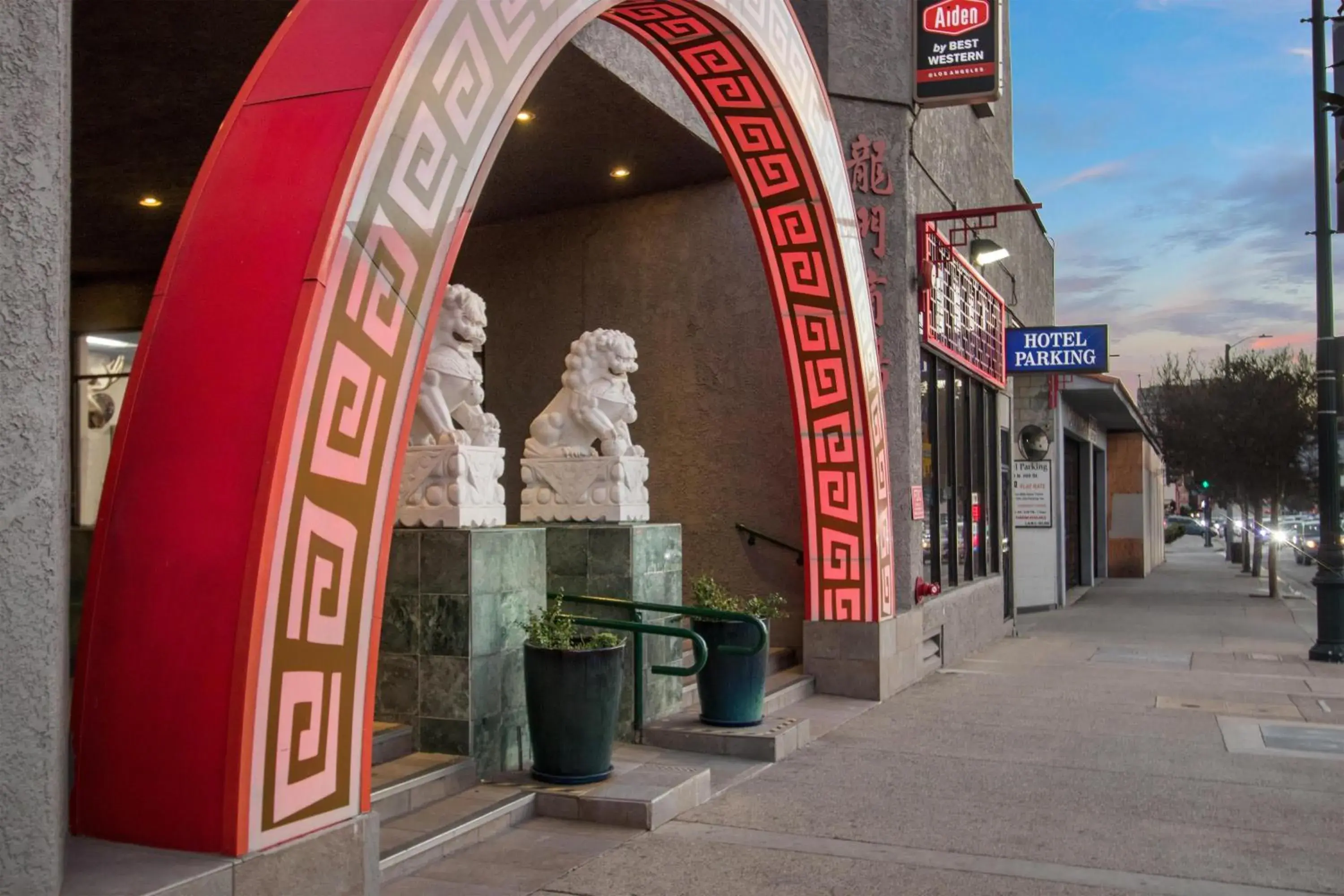 Property building in Aiden Los Angeles Downtown Dragon Gate Inn Property building in Aiden Los Angeles Downtown Dragon Gate Inn