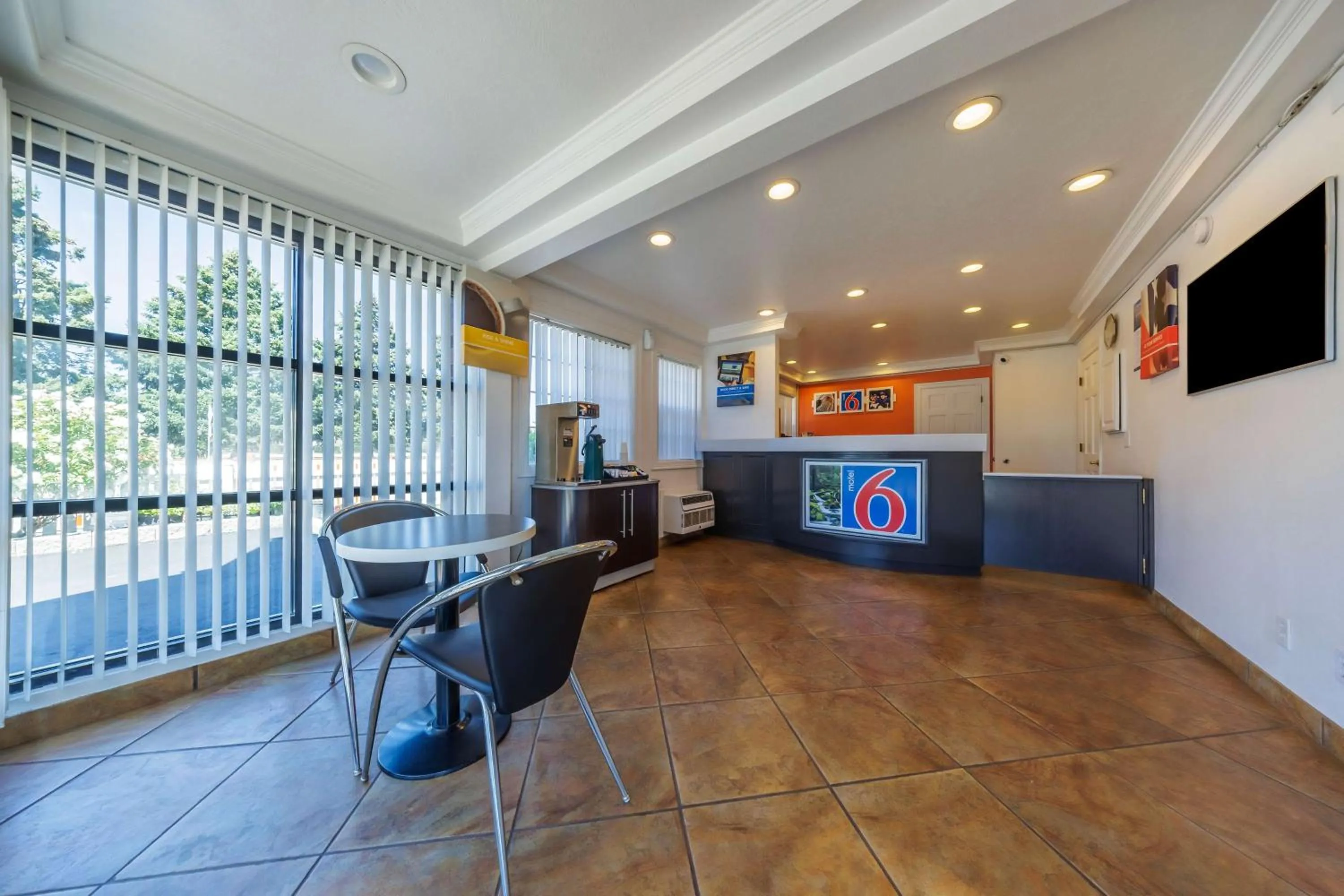 Lobby or reception in Motel 6-Canby, OR