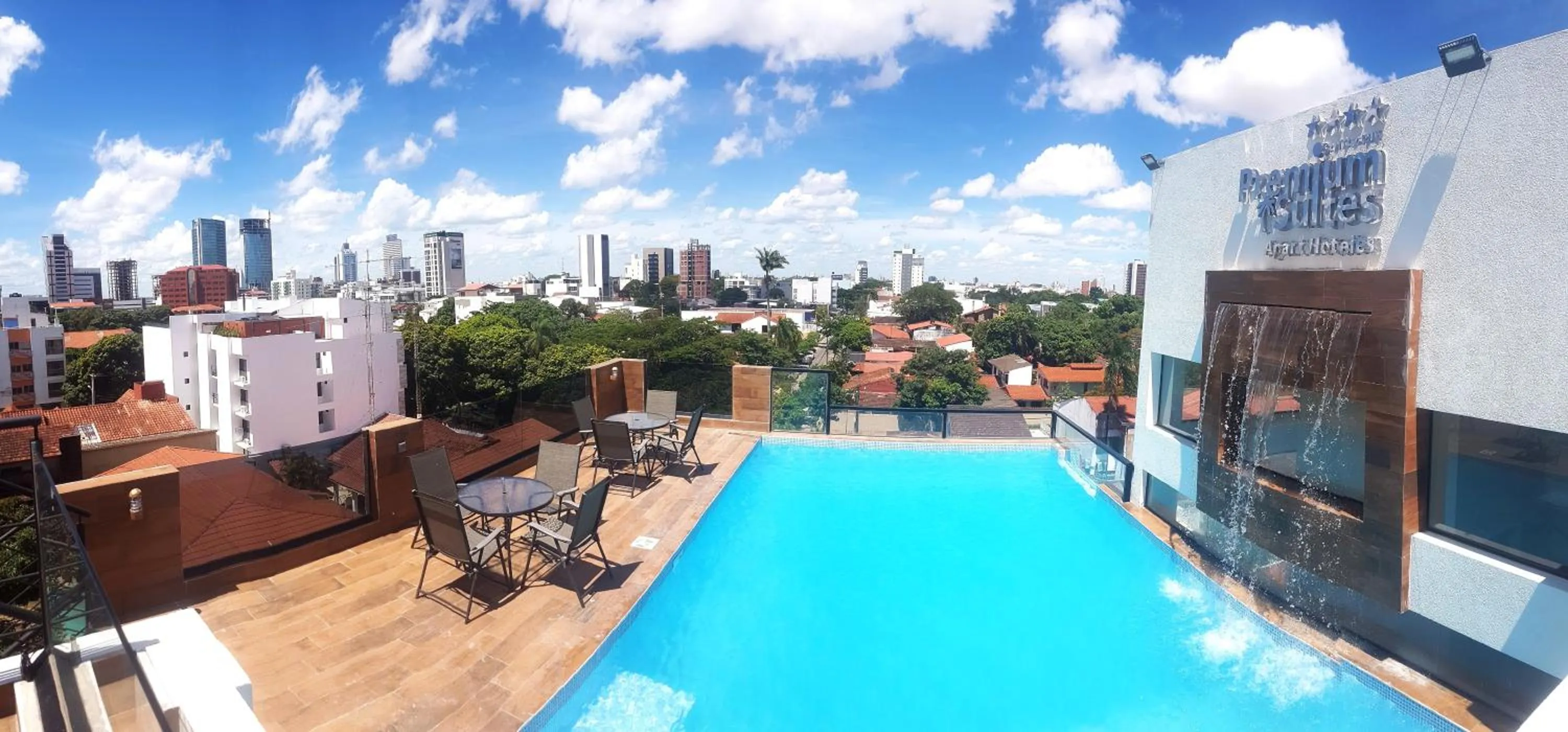 City view in Premium Suites Deluxe Aparthotel Equipetrol