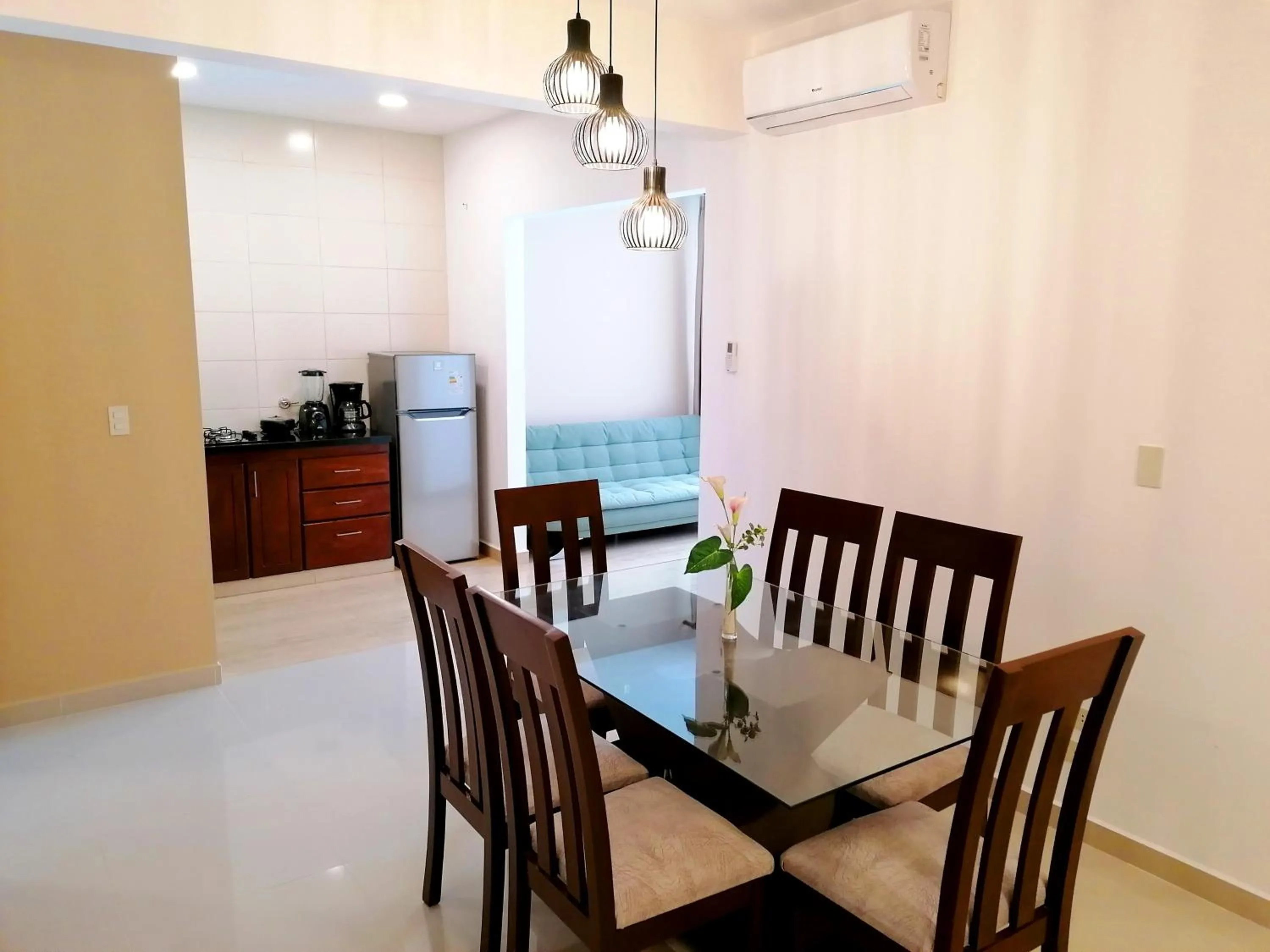 Coffee/tea facilities in Premium Suites Deluxe Aparthotel Equipetrol