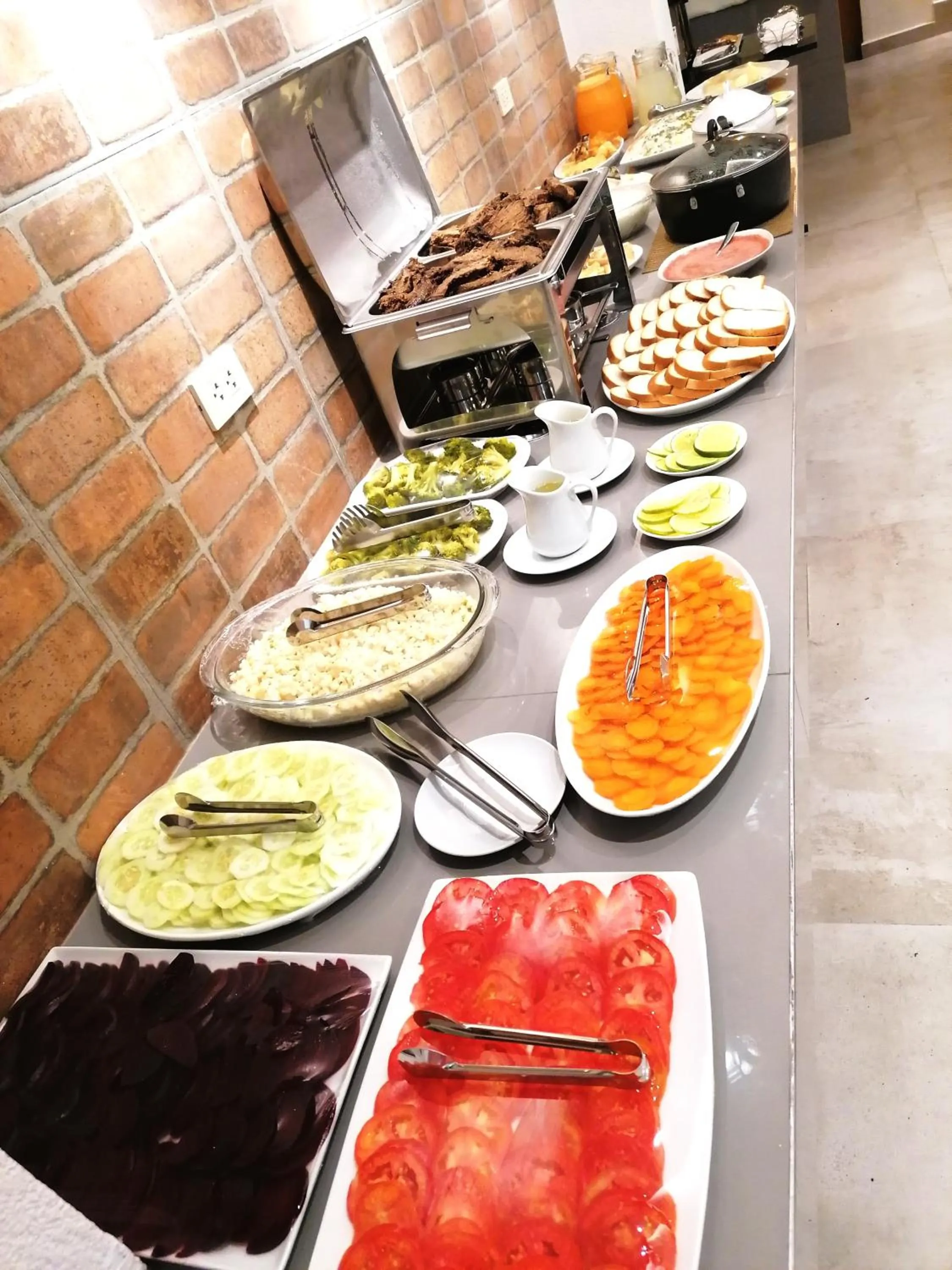 Restaurant/places to eat in Premium Suites Deluxe Aparthotel Equipetrol