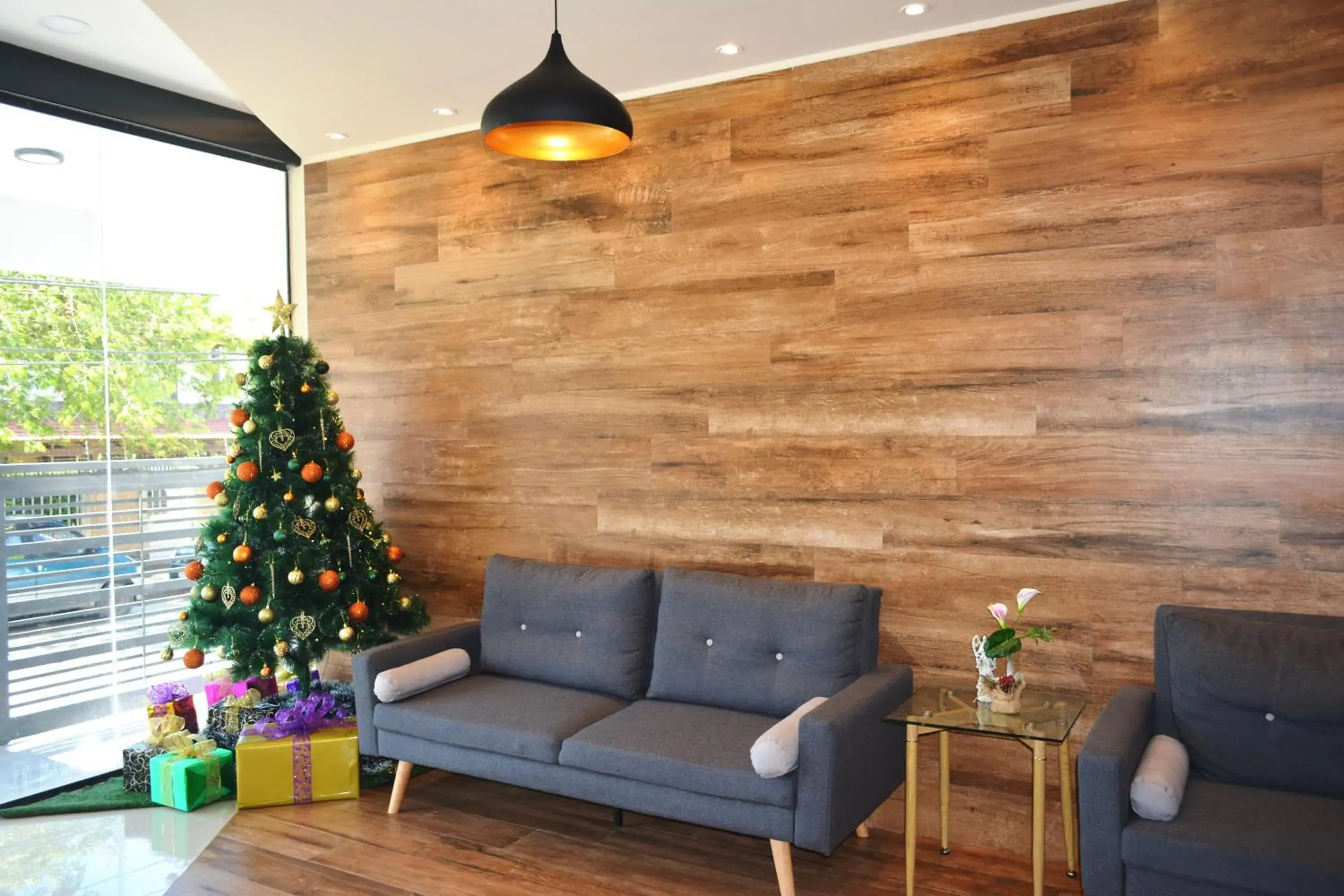 Lobby or reception in Premium Suites Deluxe Aparthotel Equipetrol Lobby or reception in Premium Suites Deluxe Aparthotel Equipetrol