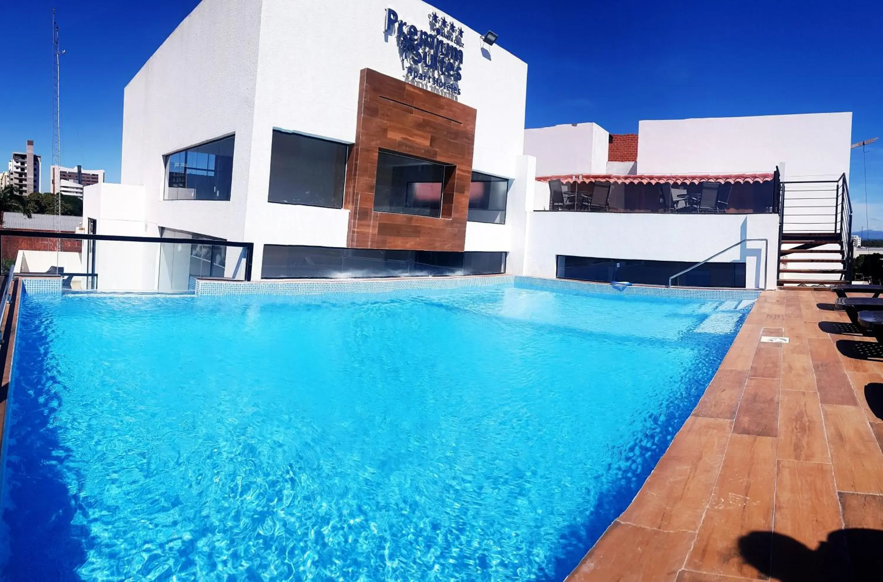 Property building in Premium Suites Deluxe Aparthotel Equipetrol Property building in Premium Suites Deluxe Aparthotel Equipetrol