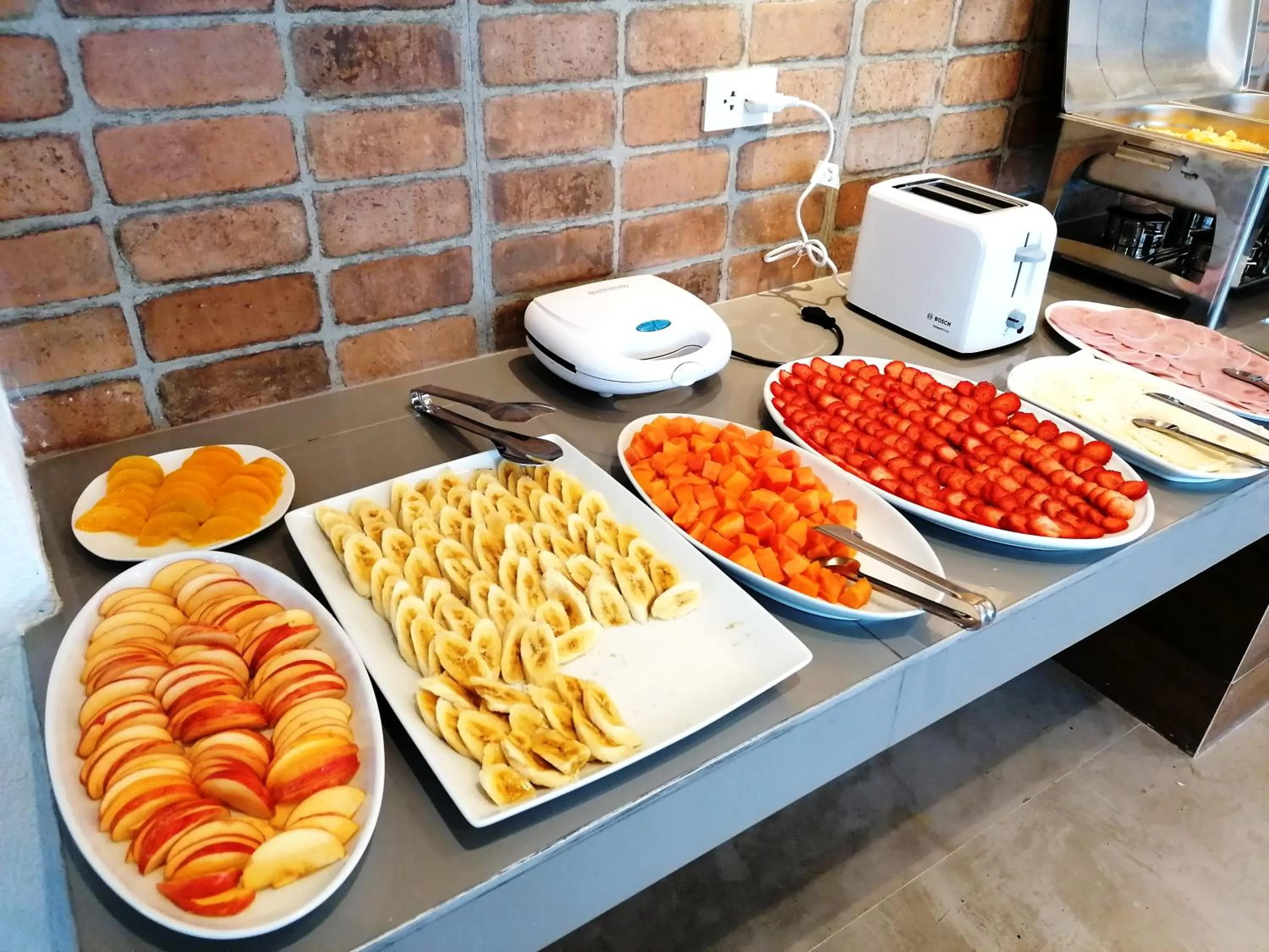 Restaurant/places to eat in Premium Suites Deluxe Aparthotel Equipetrol