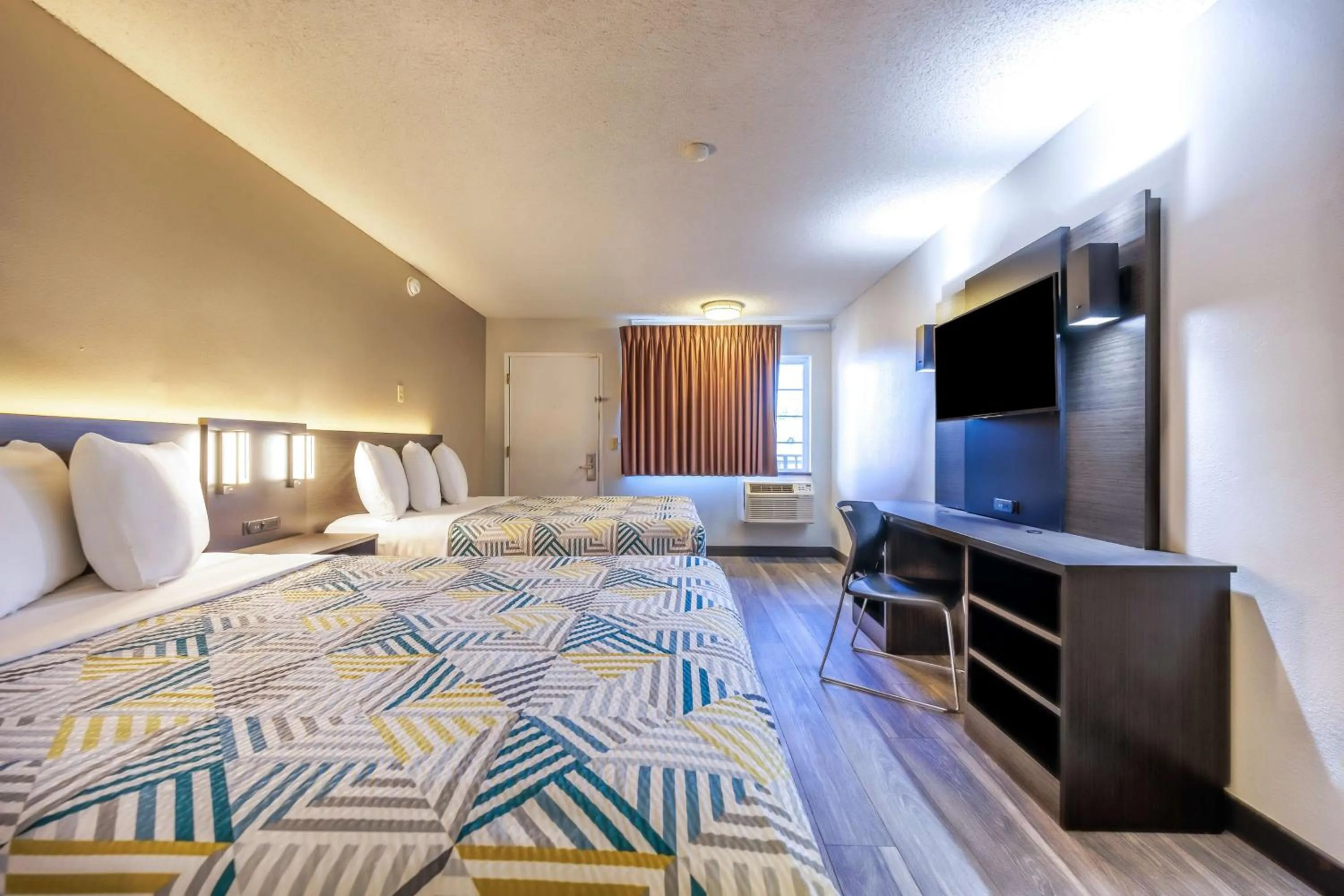 Other, Bed in Motel 6 Portland OR Southeast