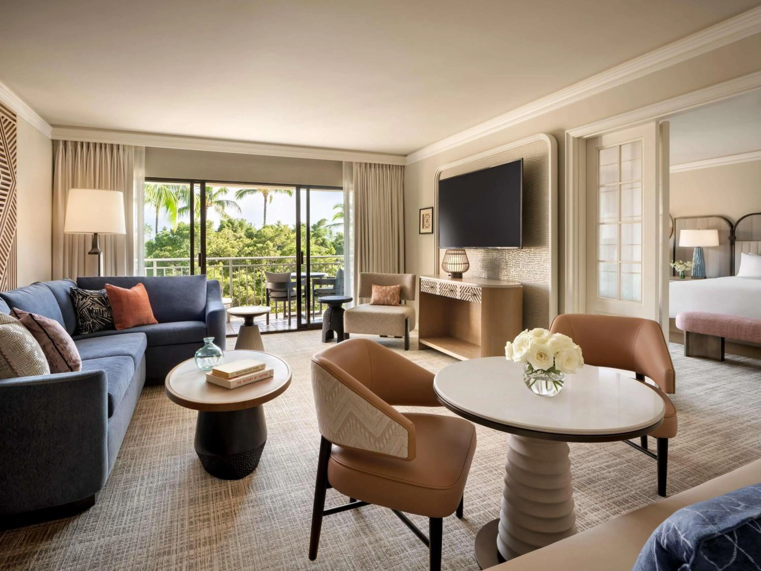 Bedroom, Bed in Fairmont Orchid