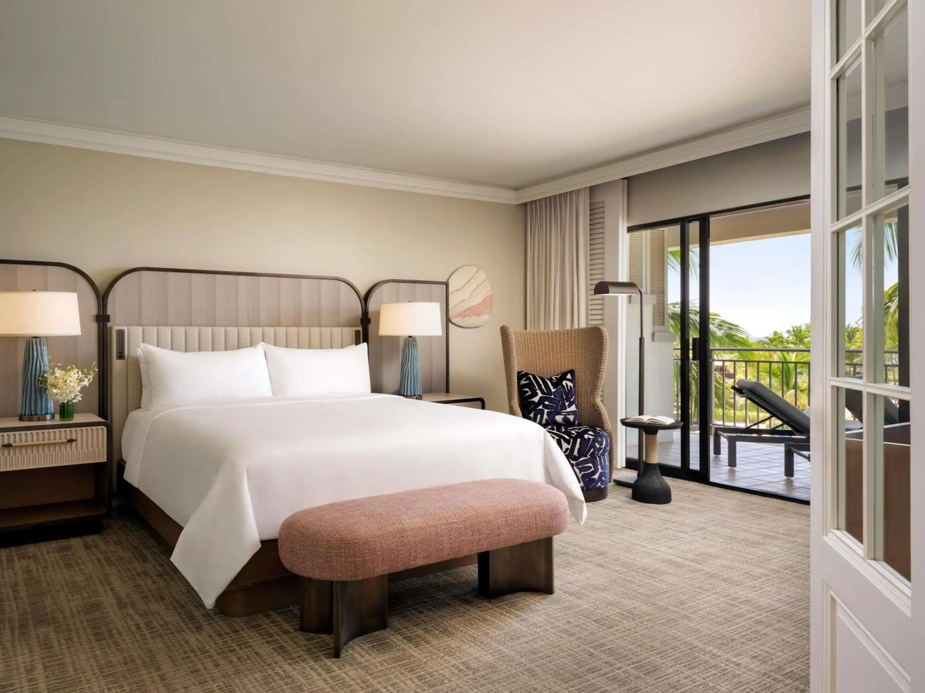 Bedroom, Bed in Fairmont Orchid Bedroom, Bed in Fairmont Orchid