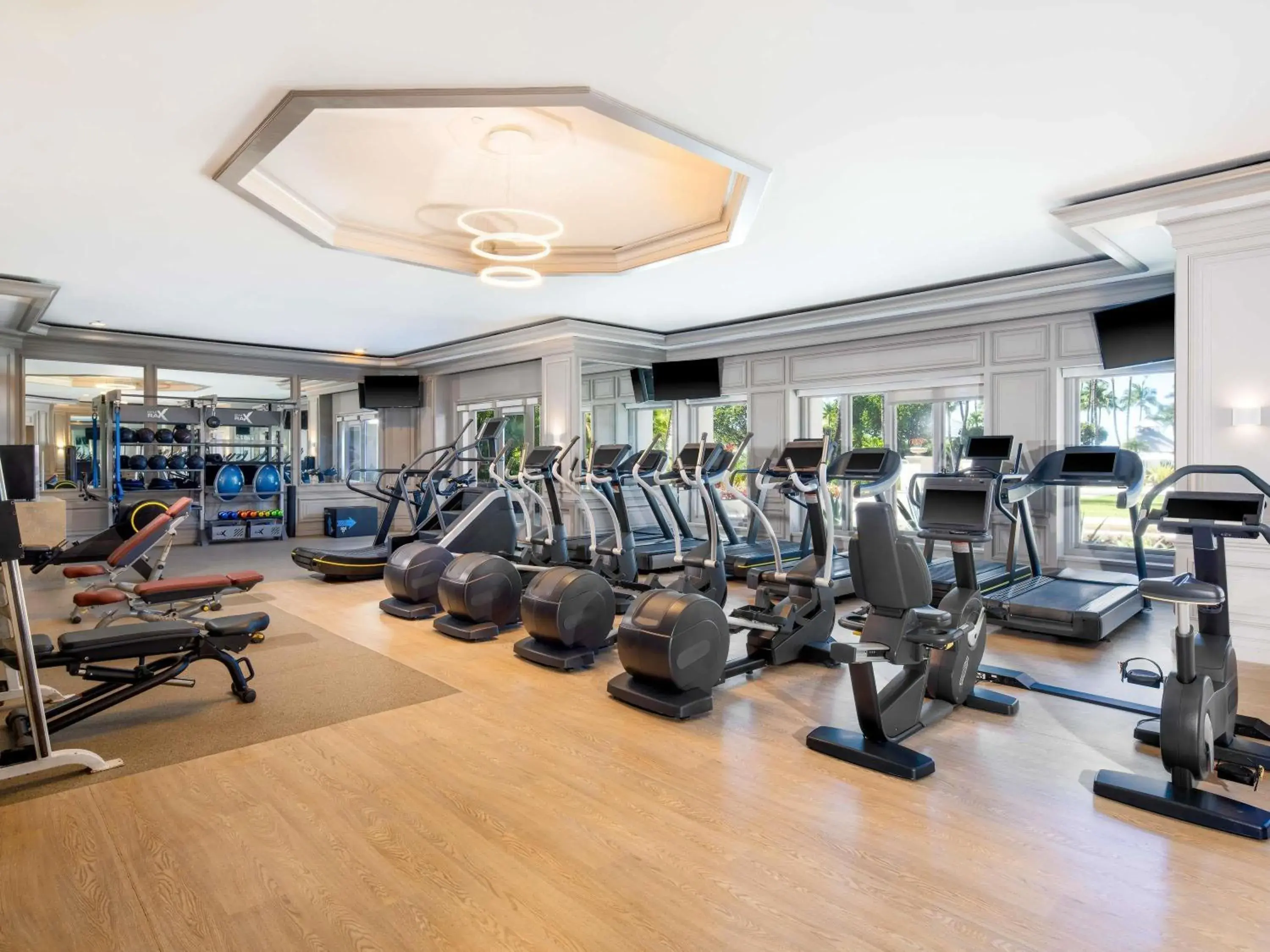 Fitness centre/facilities in Fairmont Orchid Fitness centre/facilities in Fairmont Orchid
