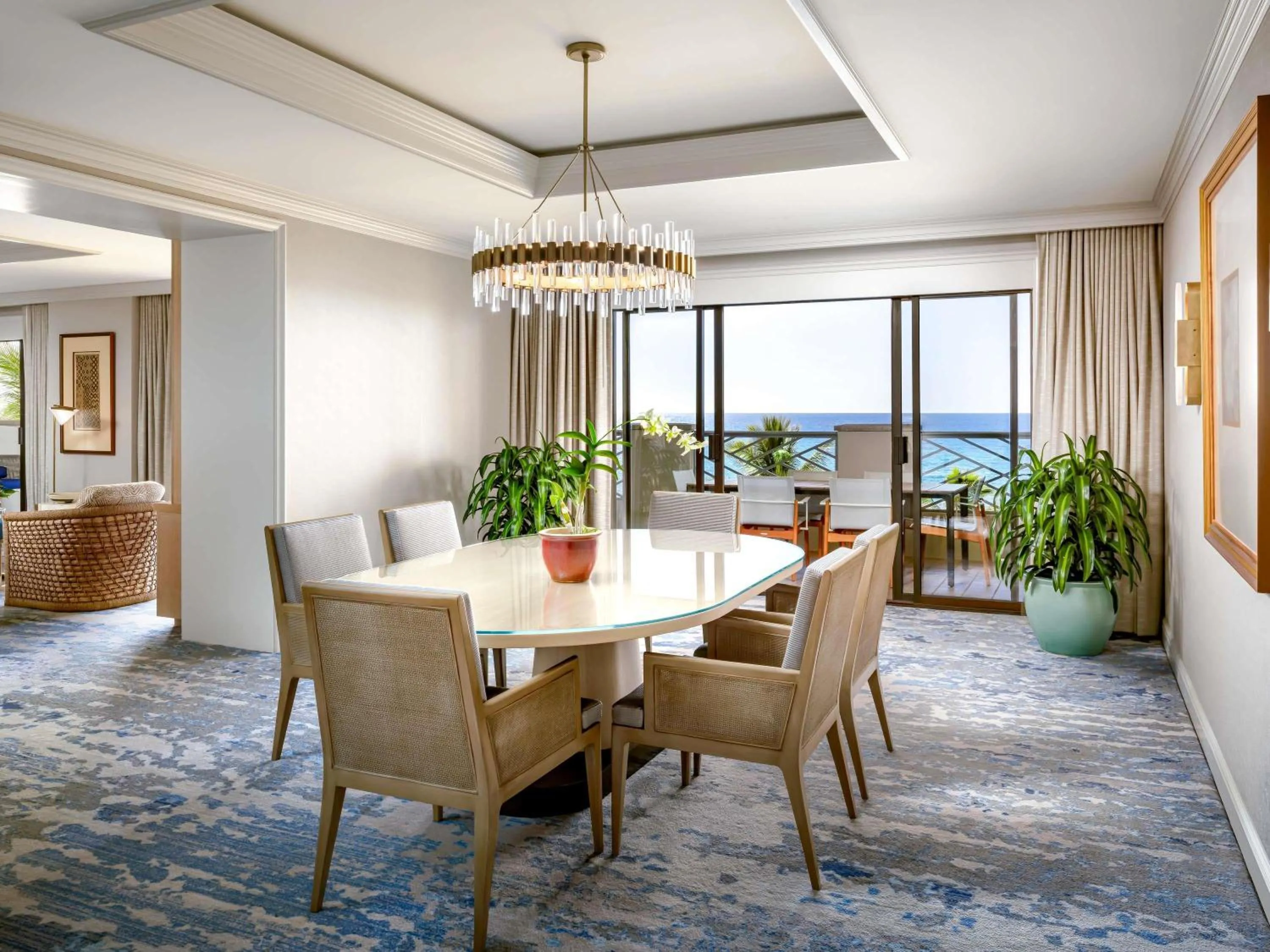 Bedroom in Fairmont Orchid