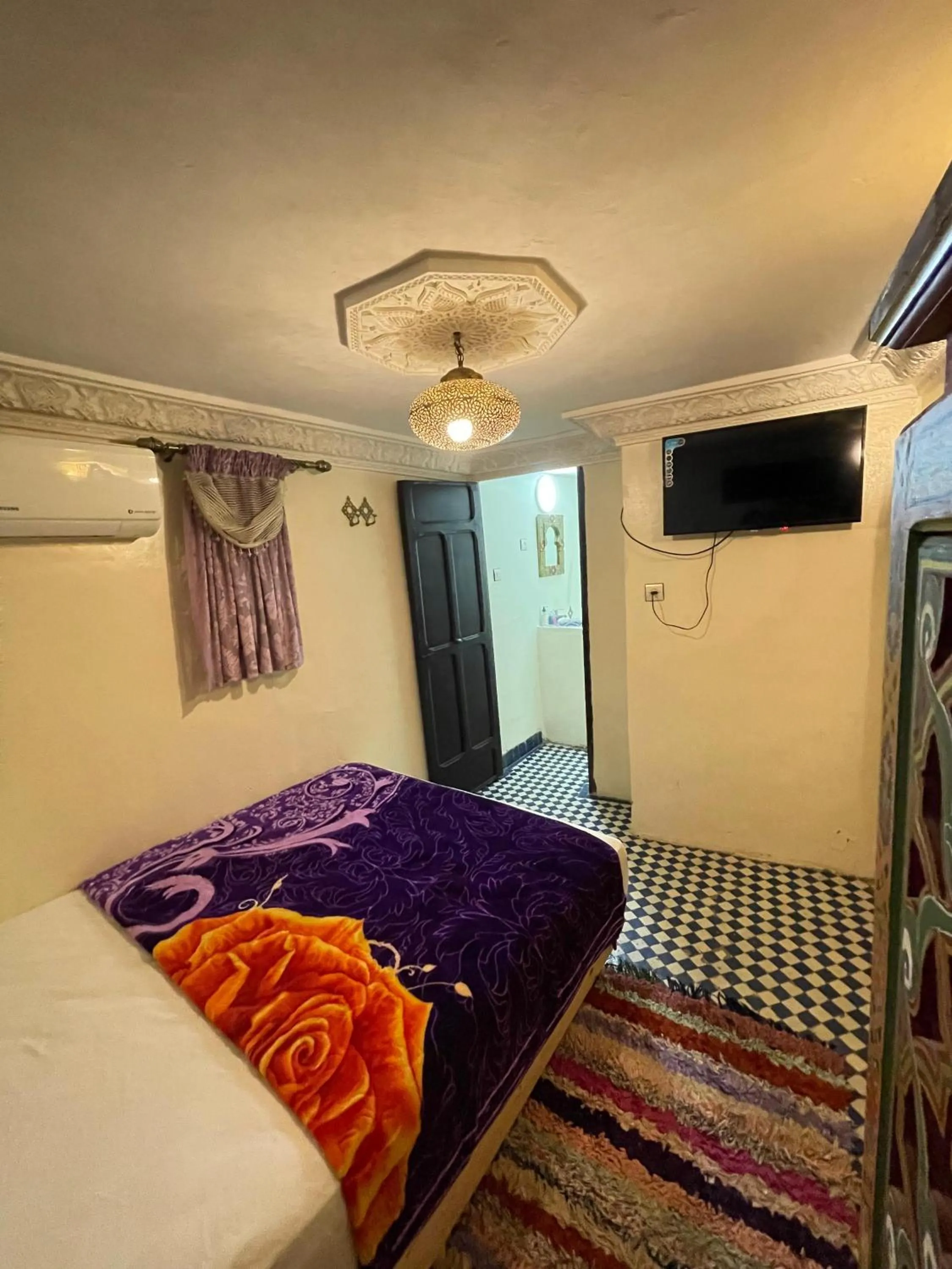 air conditioner, Bed in Dar Atlantic
