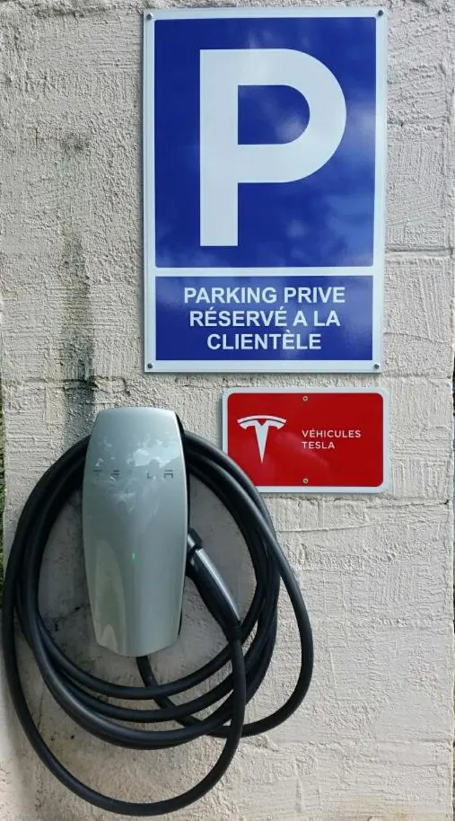 Area and facilities in Logis Auberge La Diege