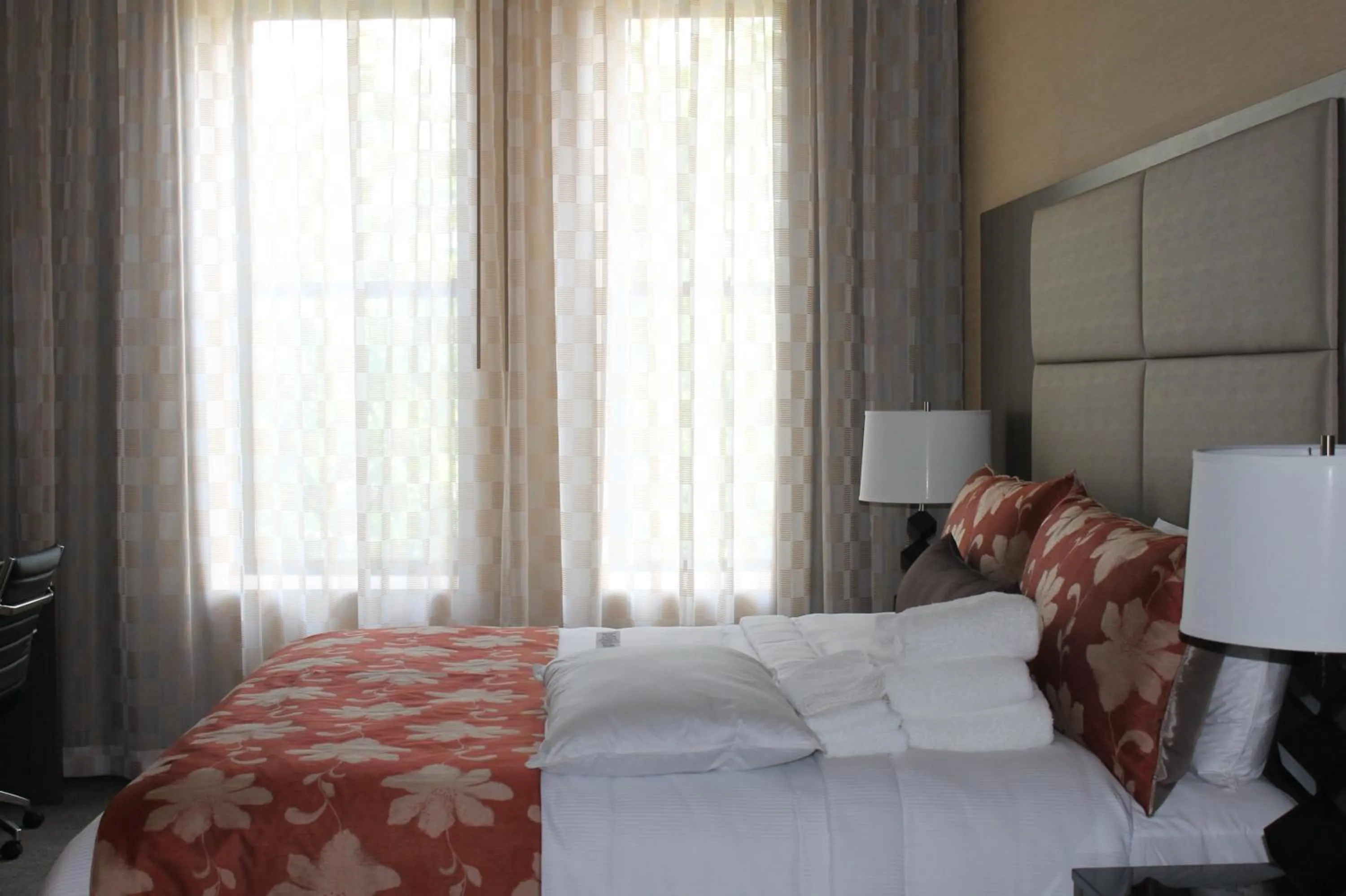 Bed in Opera House Hotel