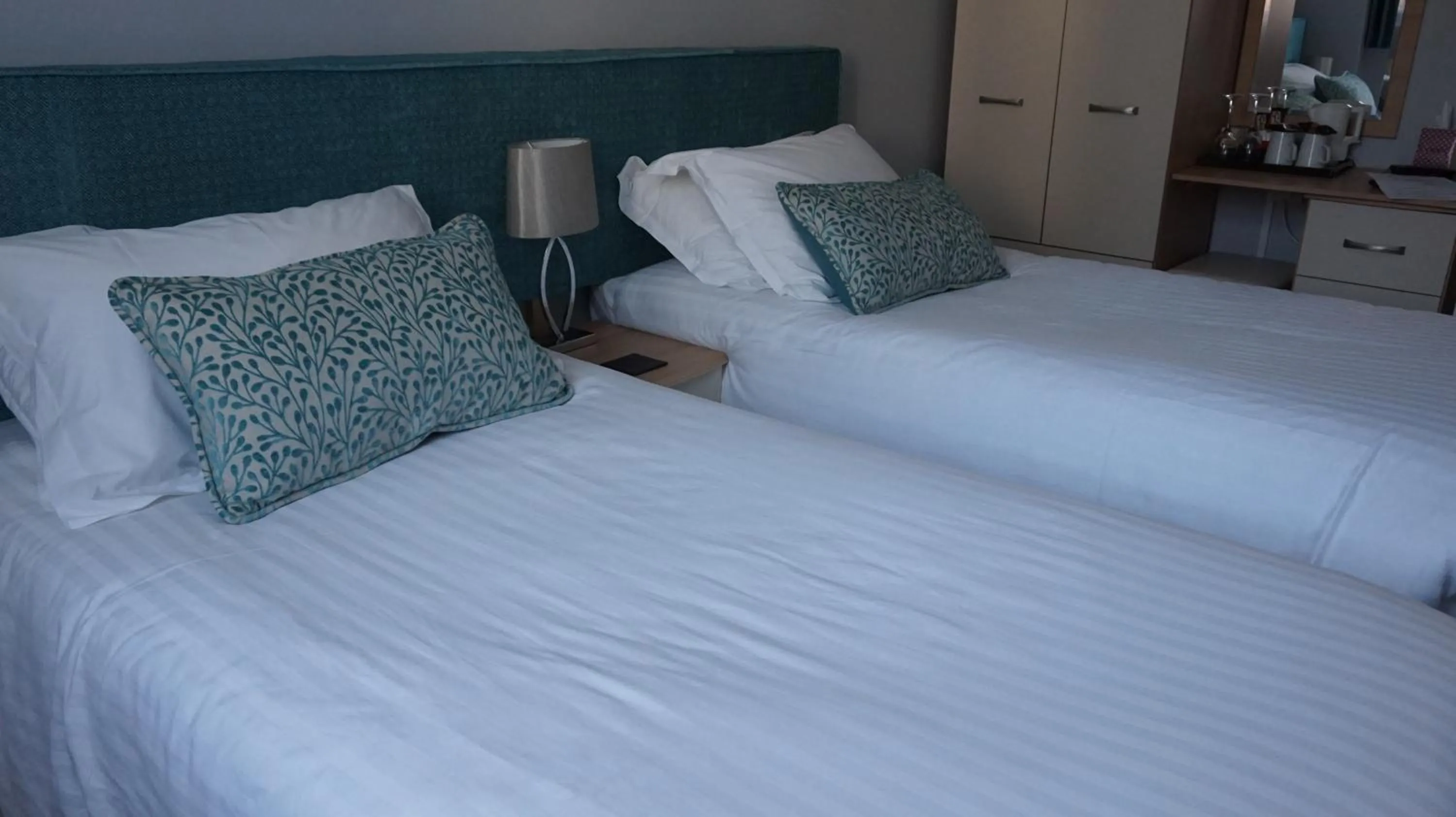 Bed in Bluebird Lodge
