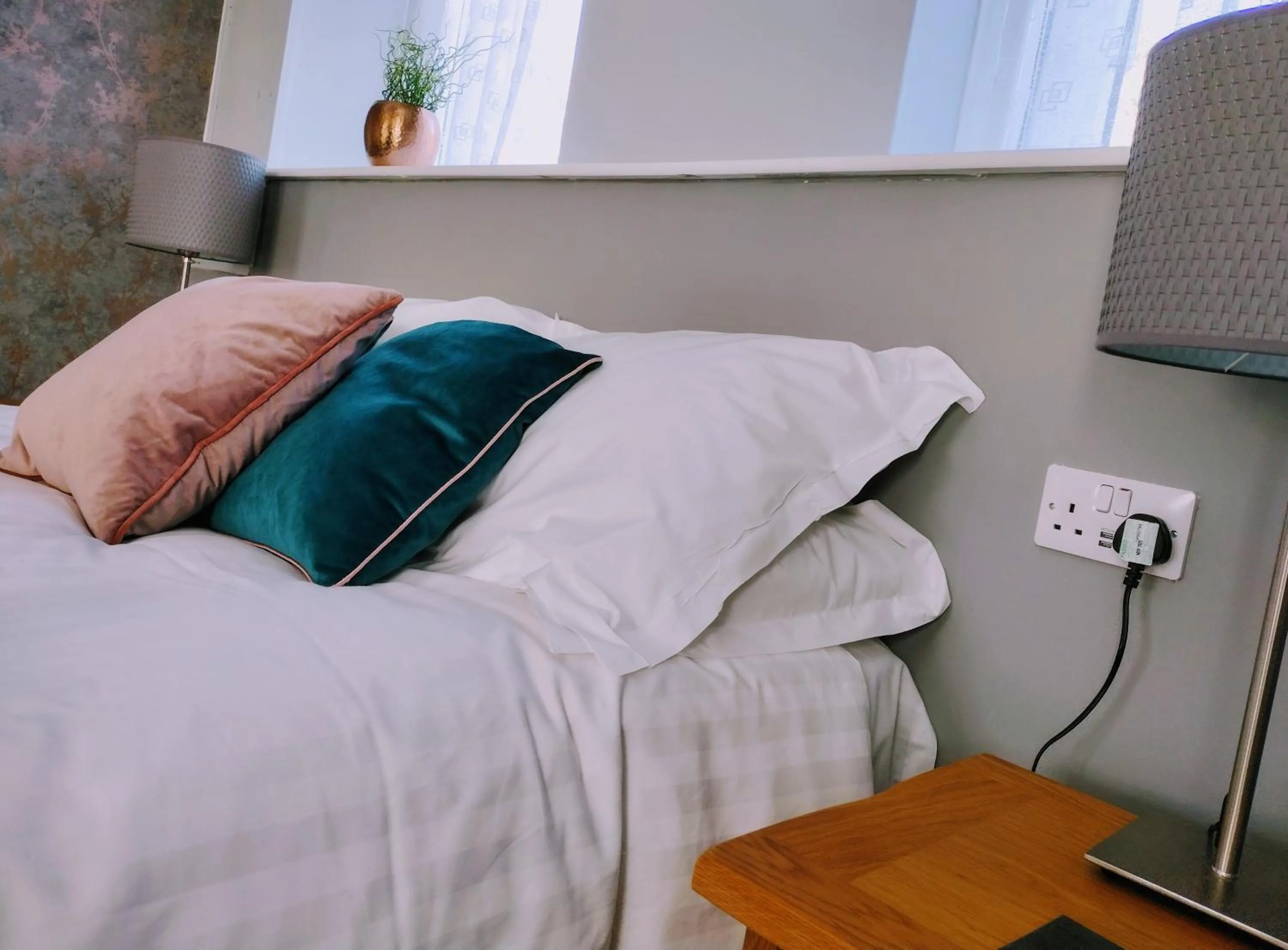 Bed in Bluebird Lodge
