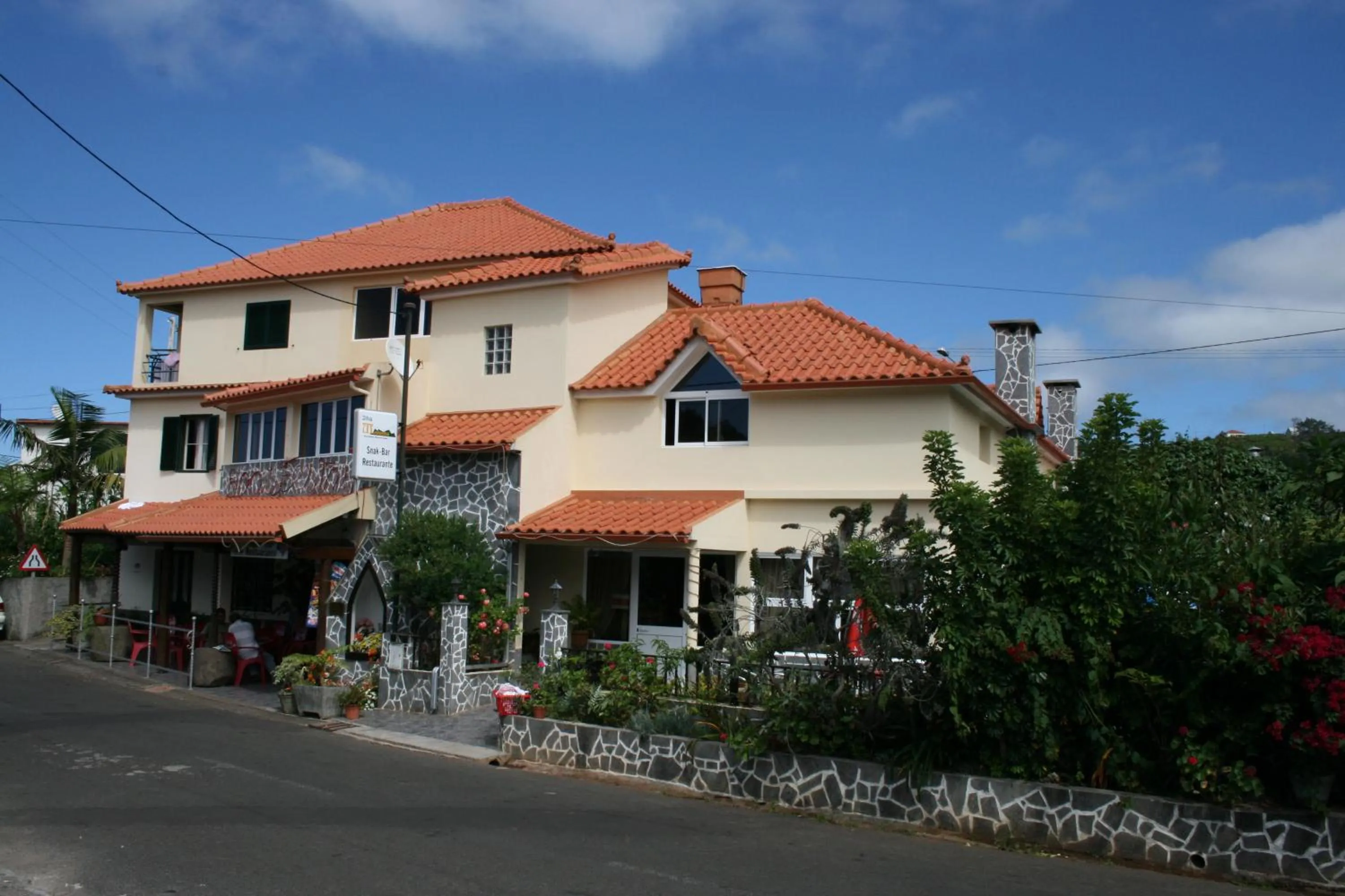Property building in Ilha & Montanha - Turismo Rural