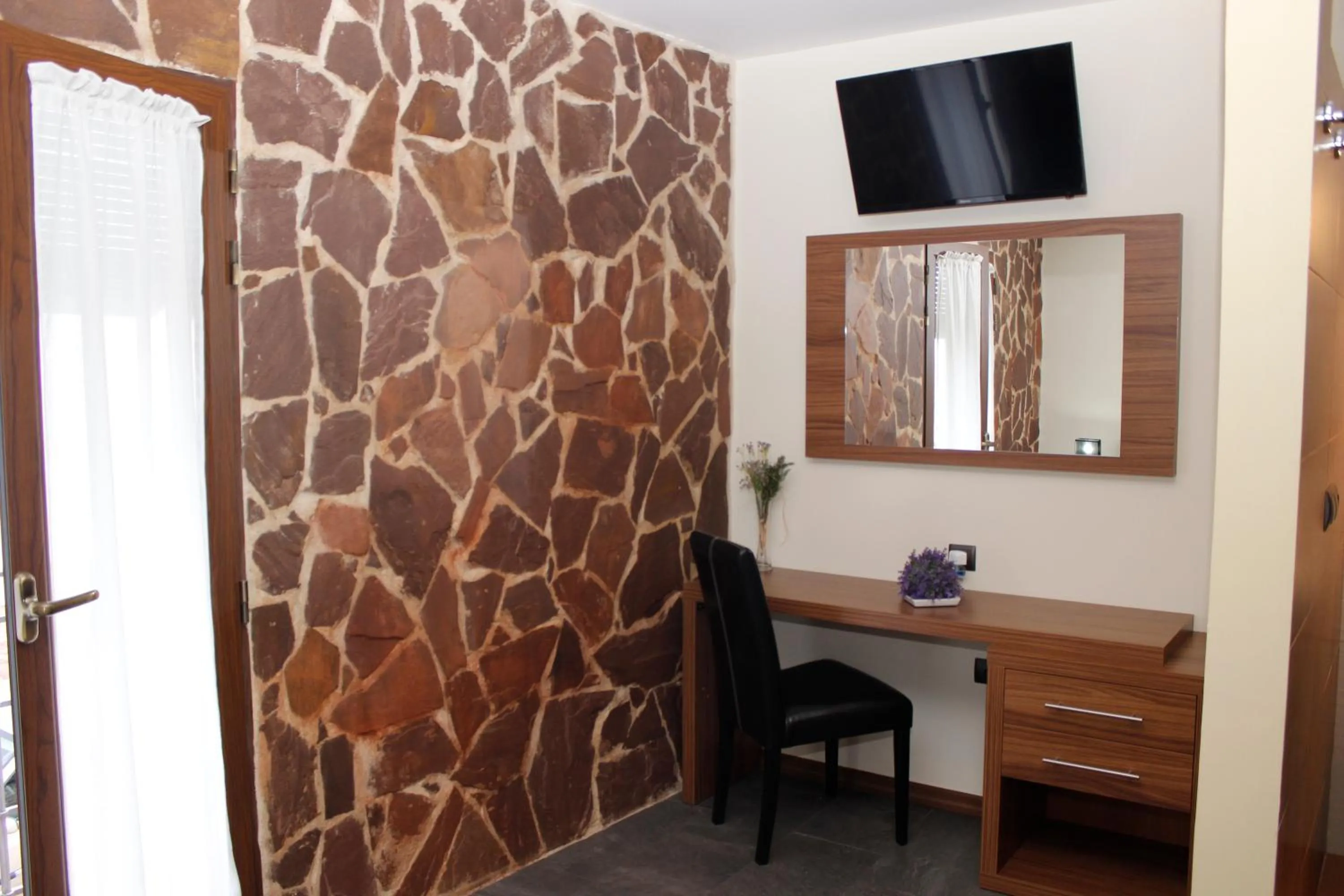 TV and multimedia in Palacete Maria Rosa