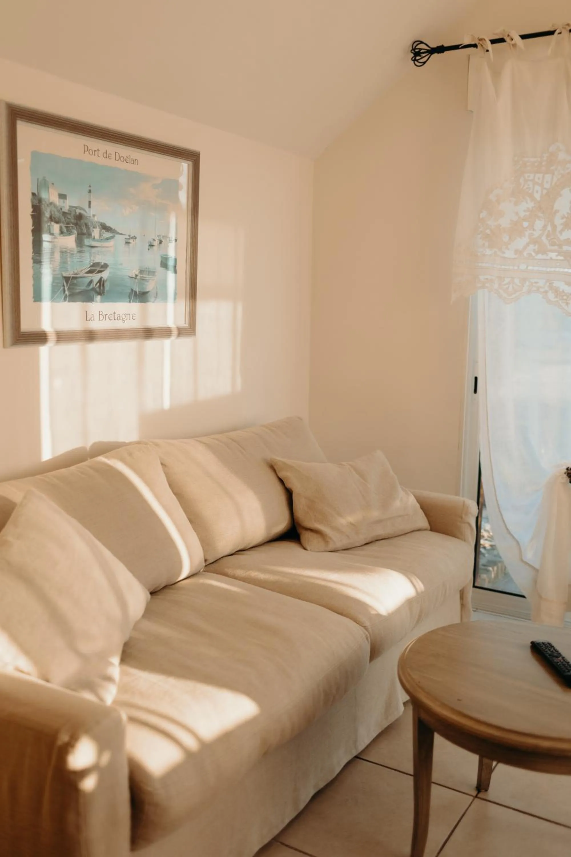 Living room in Hôtel Le Chatellier - Piscine chauffée d'avril à octobre