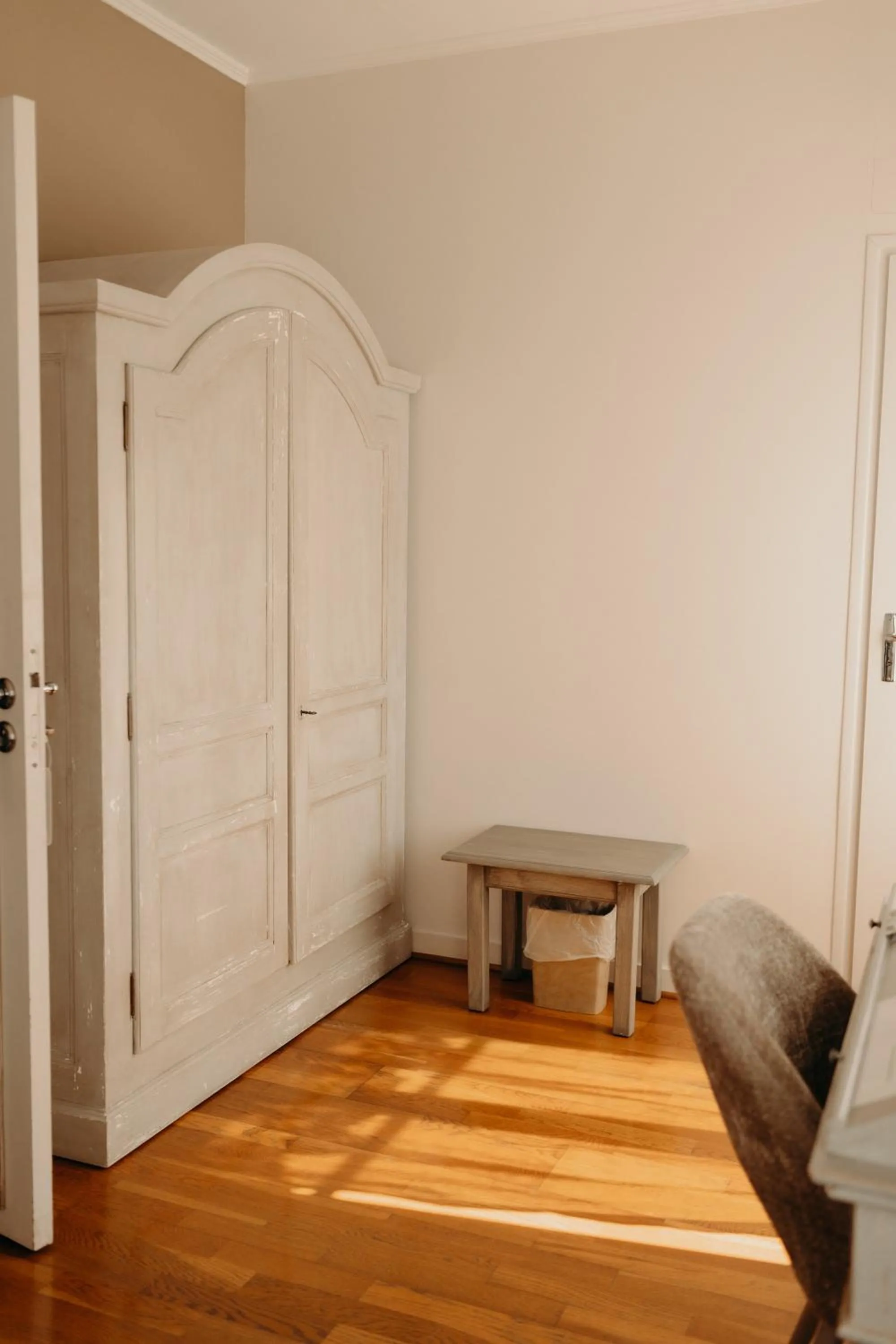 Bed in Hôtel Le Chatellier - Piscine chauffée d'avril à octobre