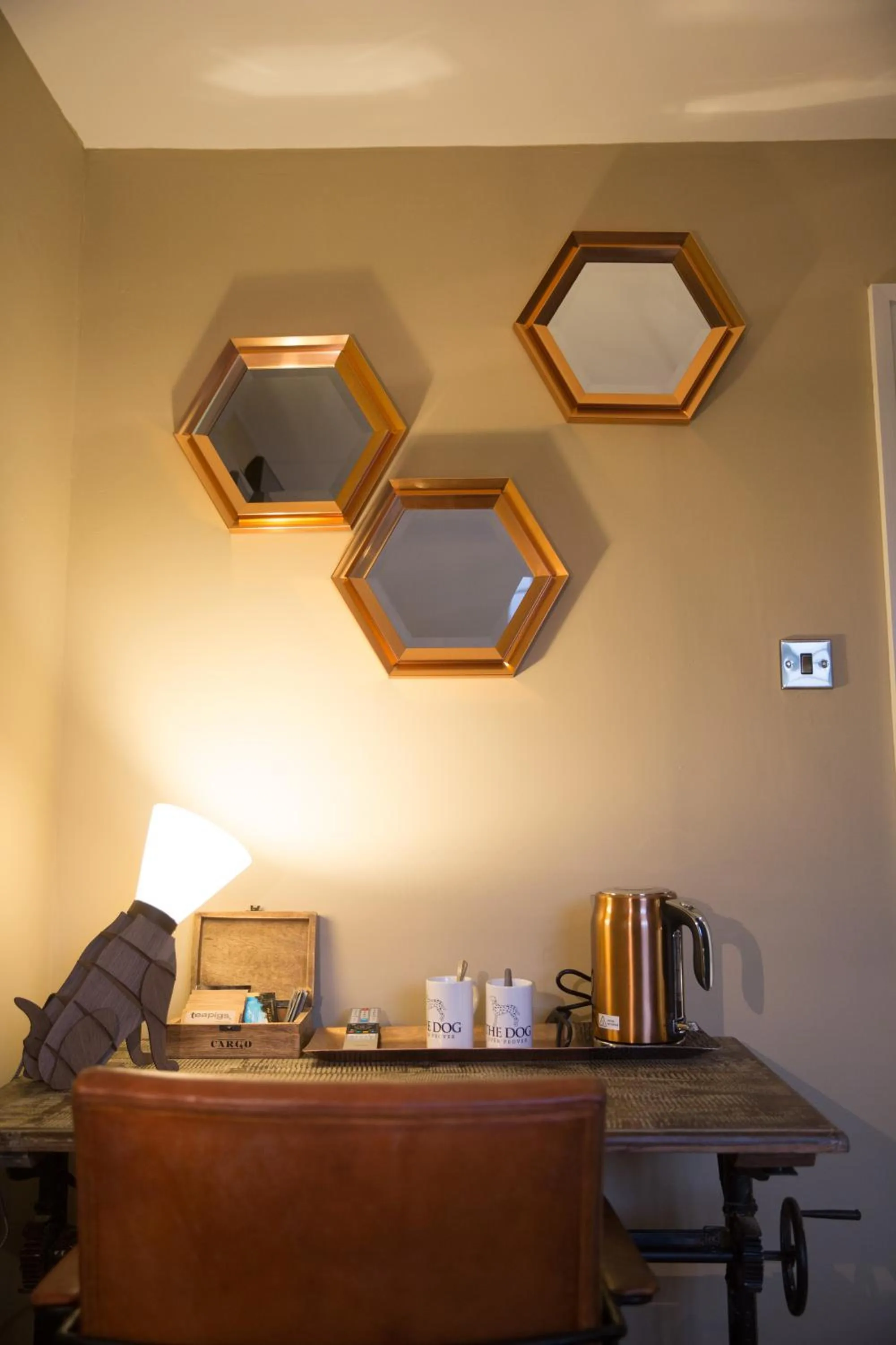 Bedroom in The Dog in Over Peover