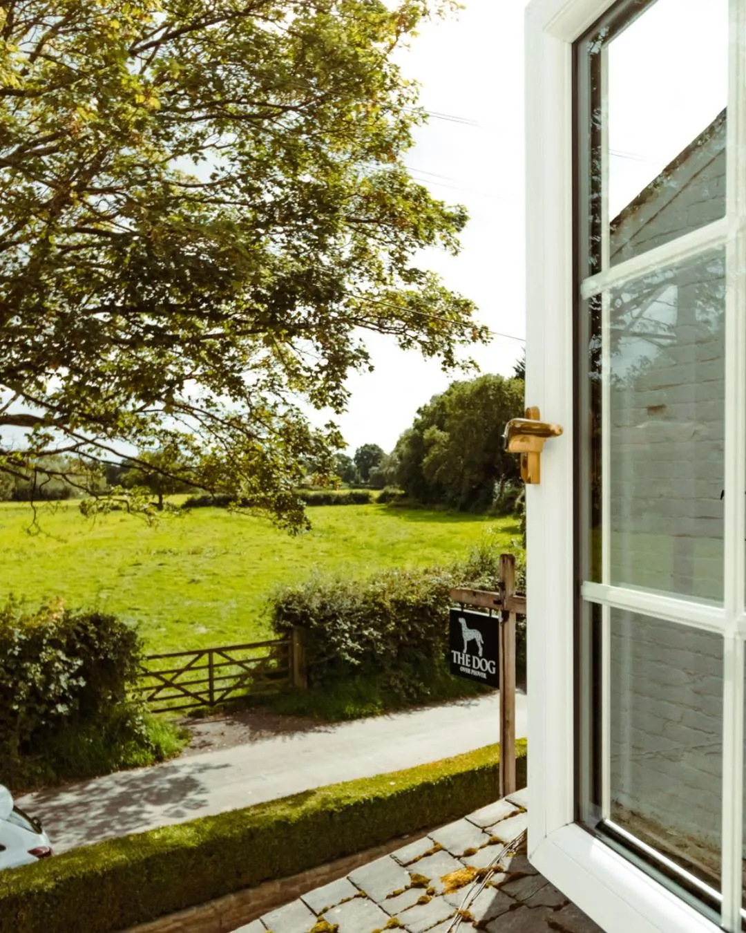 Bedroom in The Dog in Over Peover