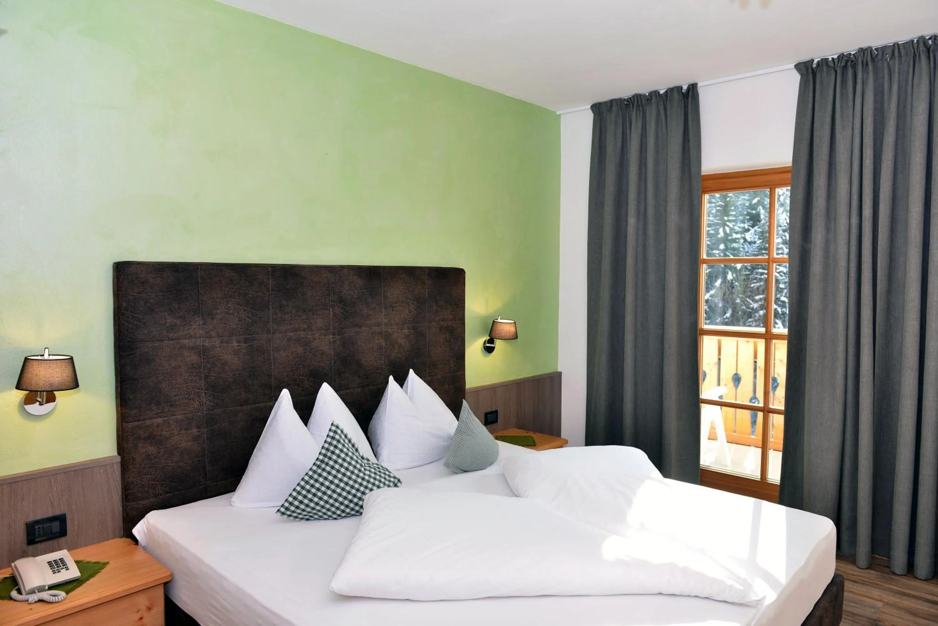 Bed in Hotel Rosengarten