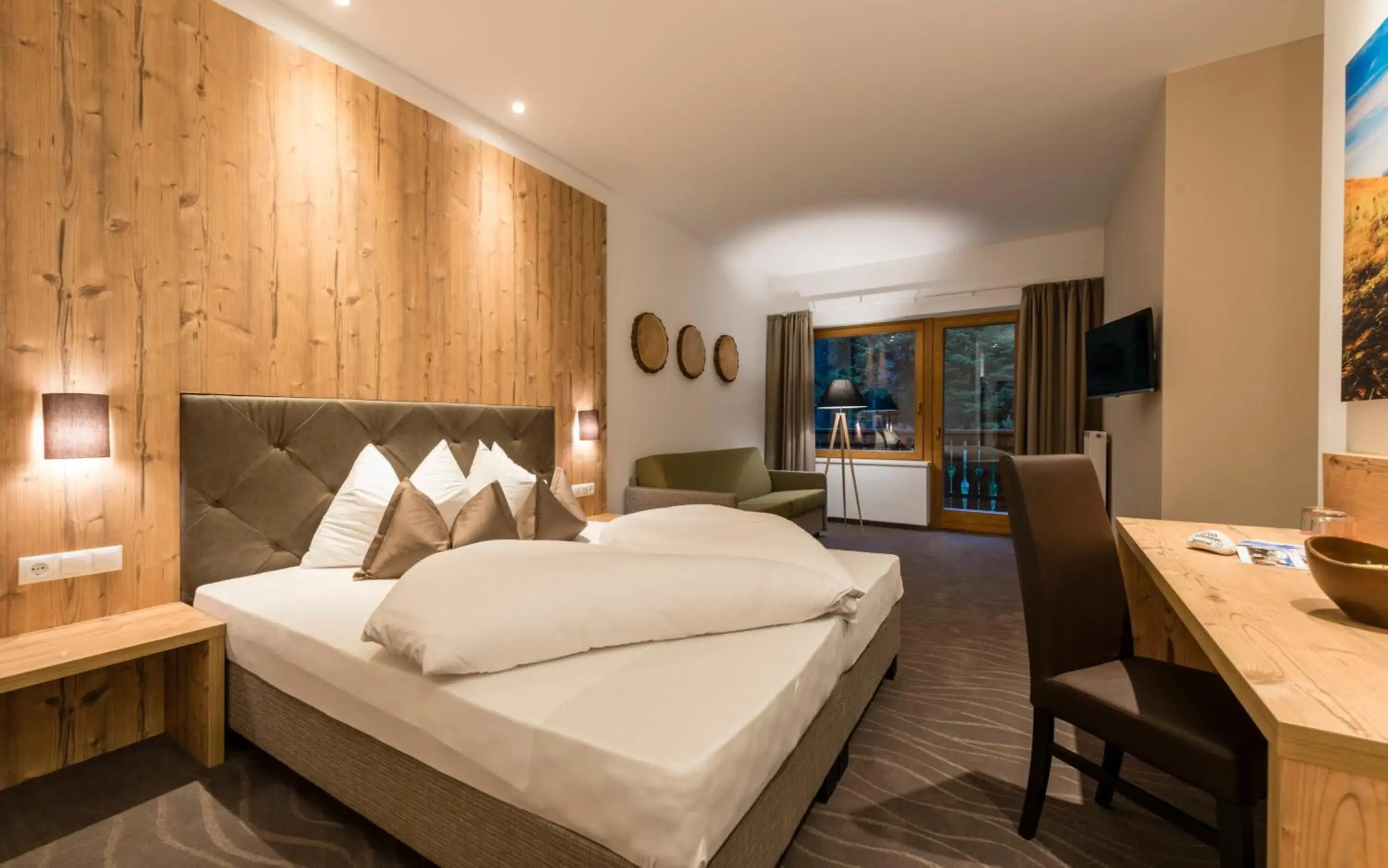 Superior Double Room with Balcony - single occupancy in Hotel Rosengarten Superior Double Room with Balcony - single occupancy in Hotel Rosengarten