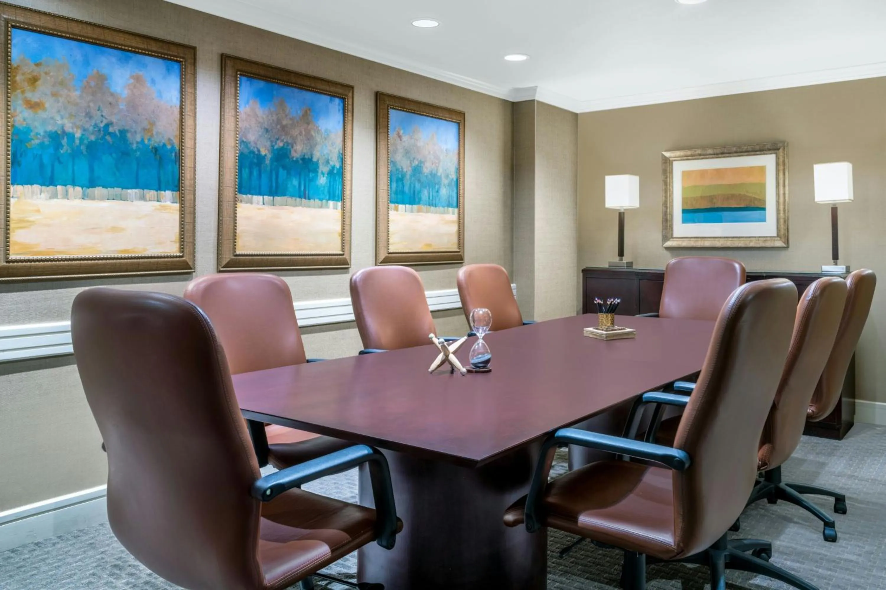 Meeting/conference room in Renaissance Dallas North Hotel