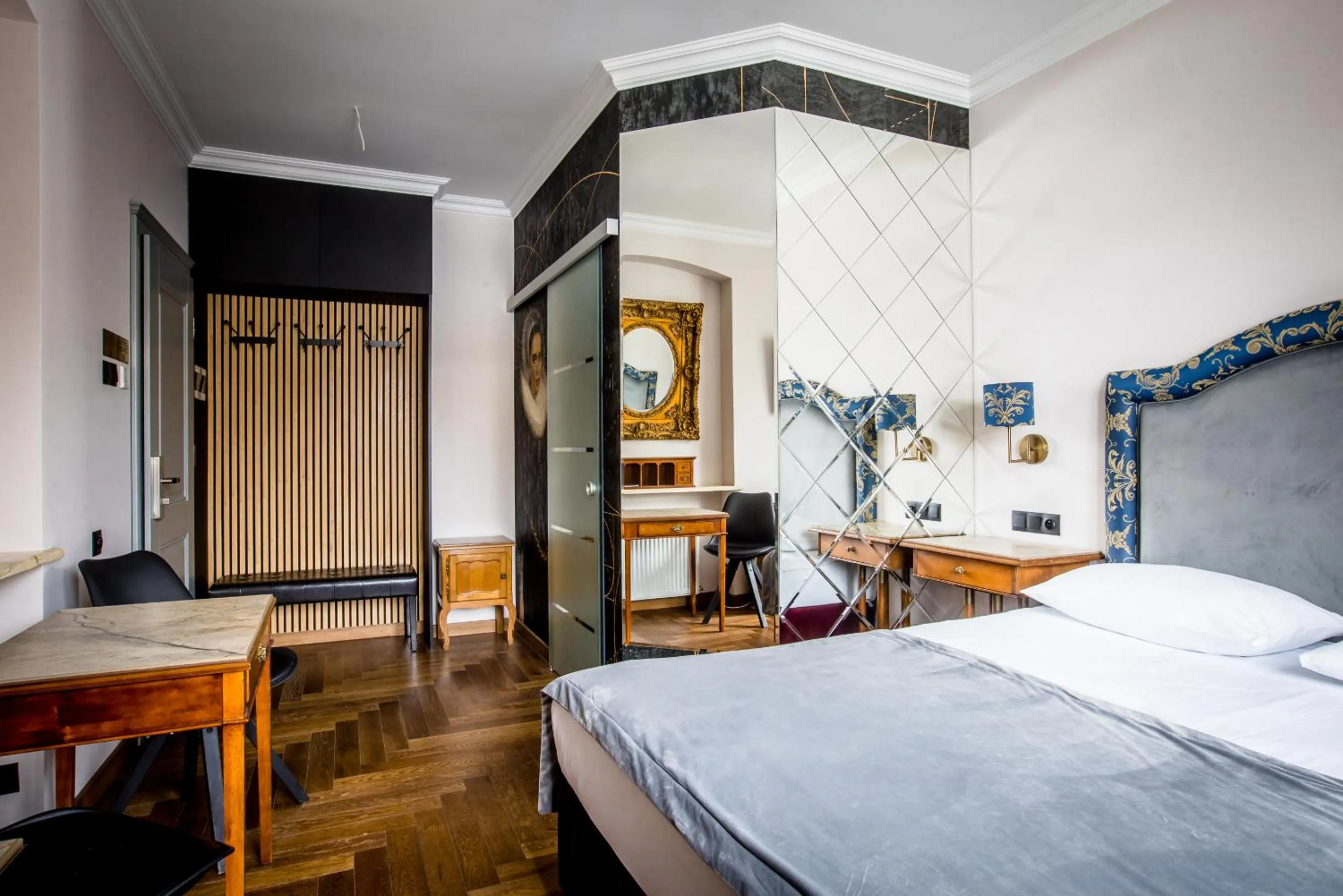 Bed in Hotel Ambasada Bolesławiec