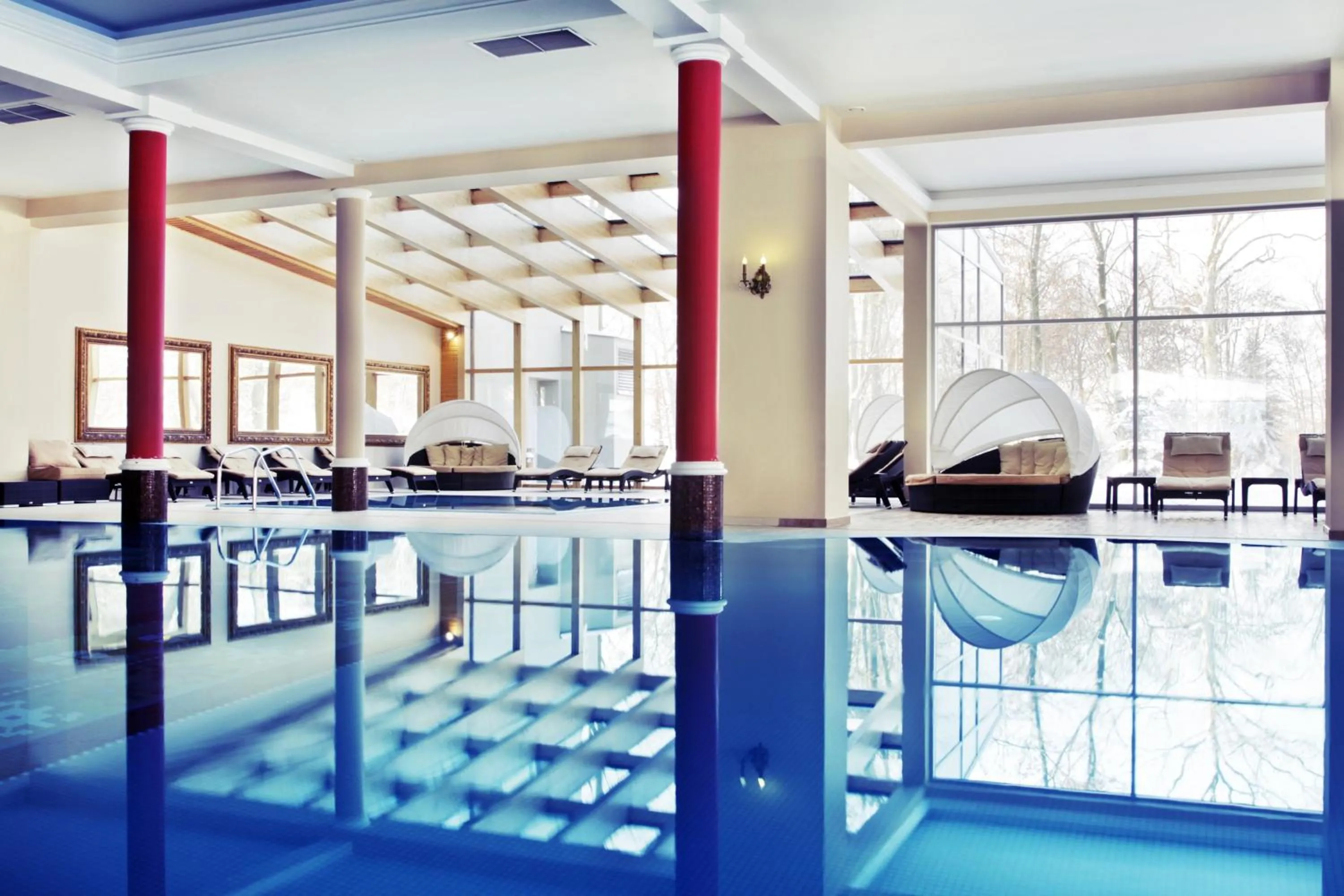 Swimming pool in Pałac Żelechów Spa & Wellness