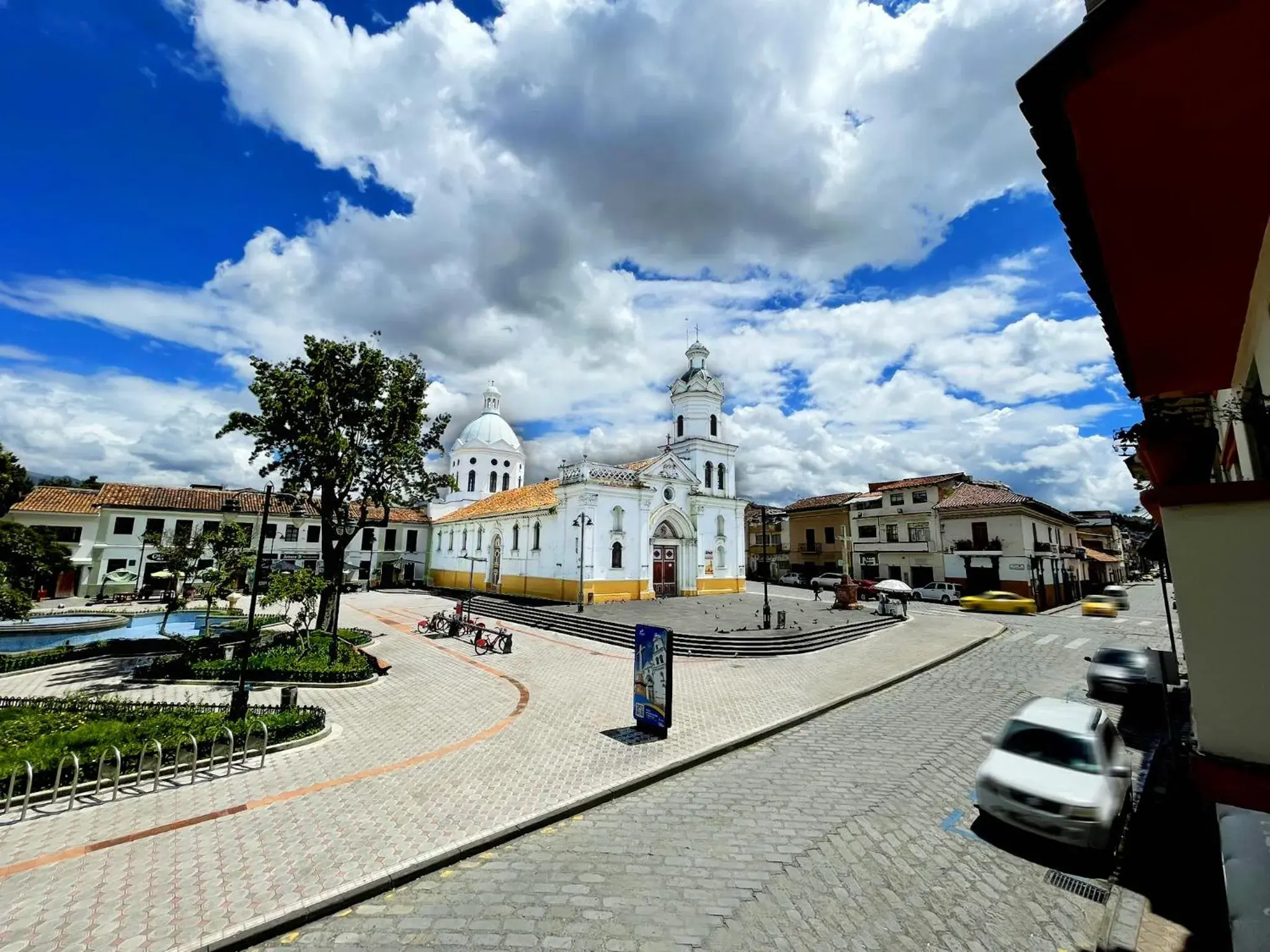 Twin Room - single occupancy in Hotel Azul de la Plaza by Chat Noir Twin Room - single occupancy in Hotel Azul de la Plaza by Chat Noir