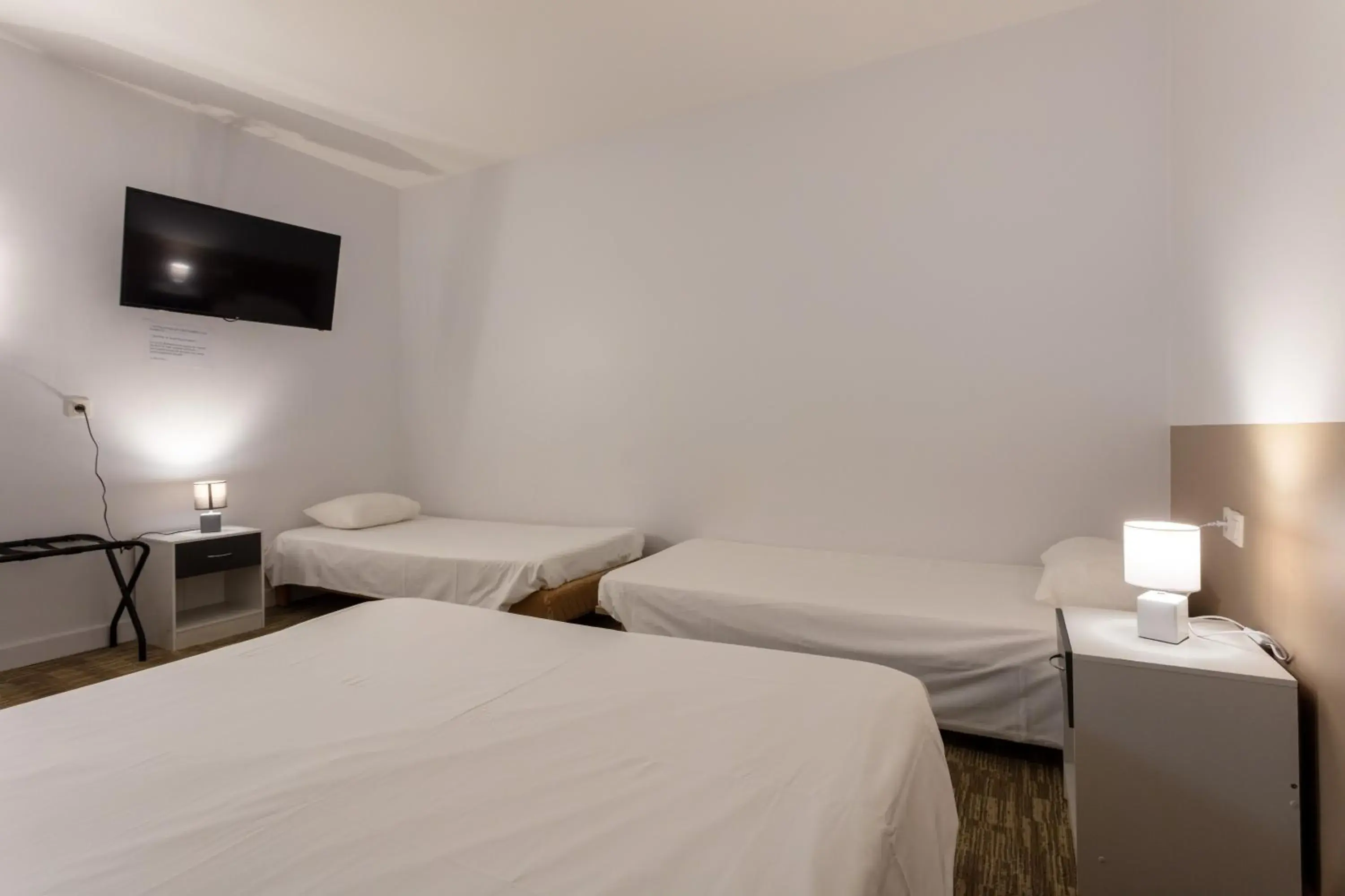 Bedroom, Bed in Hotel du Clocher Bedroom, Bed in Hotel du Clocher