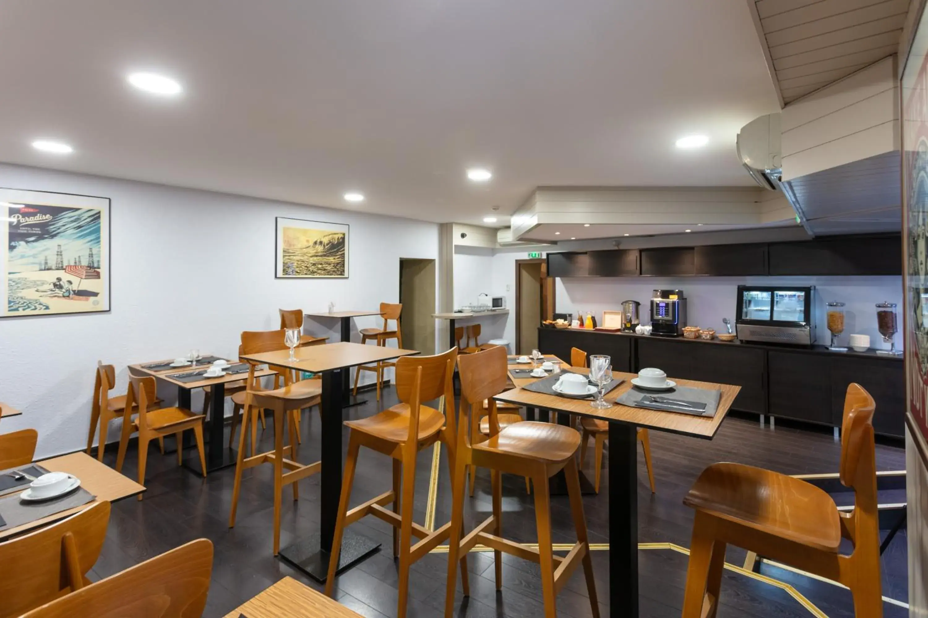 Buffet breakfast in Hotel du Clocher Buffet breakfast in Hotel du Clocher