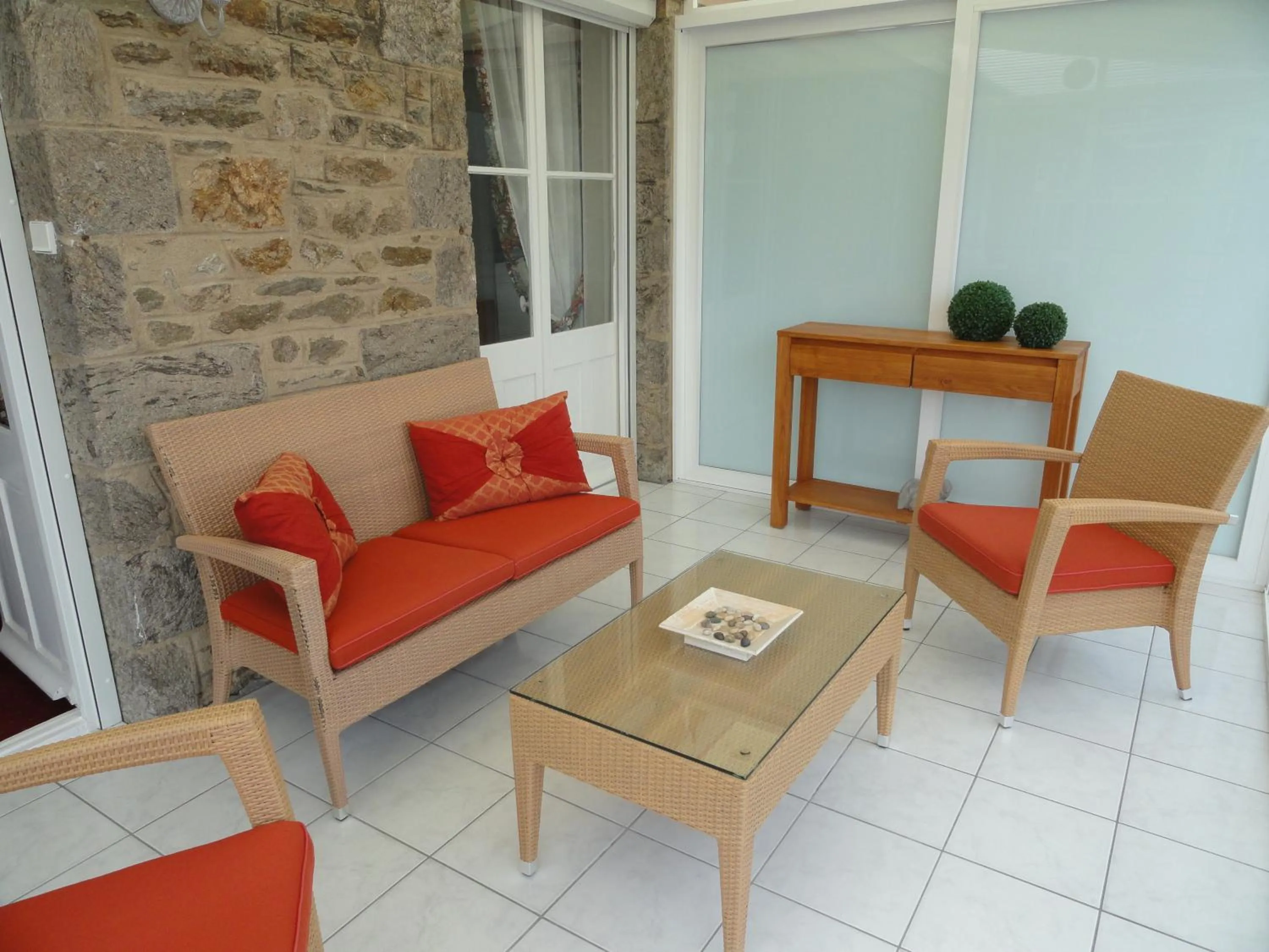 Balcony/Terrace, Seating Area in Hotel Villa Reine Hortense