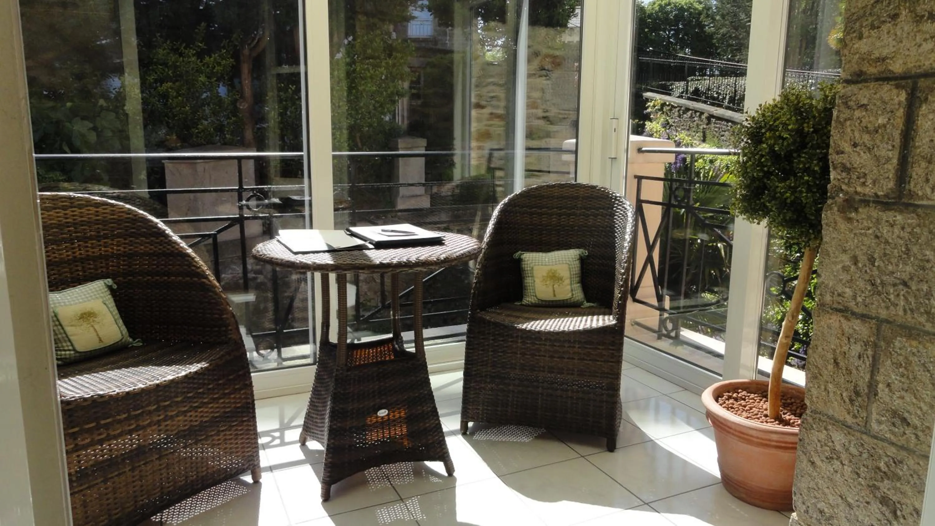 Balcony/Terrace in Hotel Villa Reine Hortense