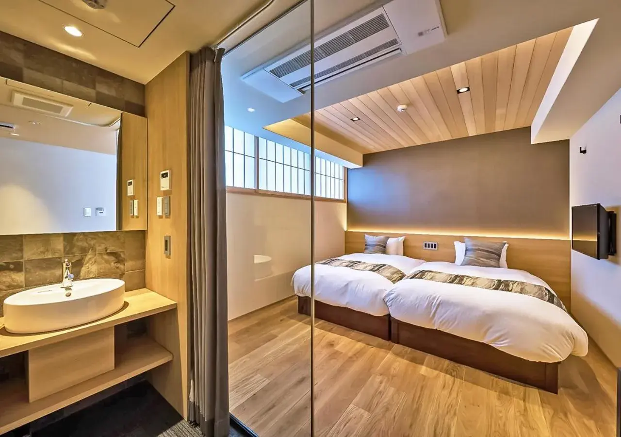 Photo of the whole room, Bed in Stay SAKURA Kyoto Gion Miyagawacho Photo of the whole room, Bed in Stay SAKURA Kyoto Gion Miyagawacho