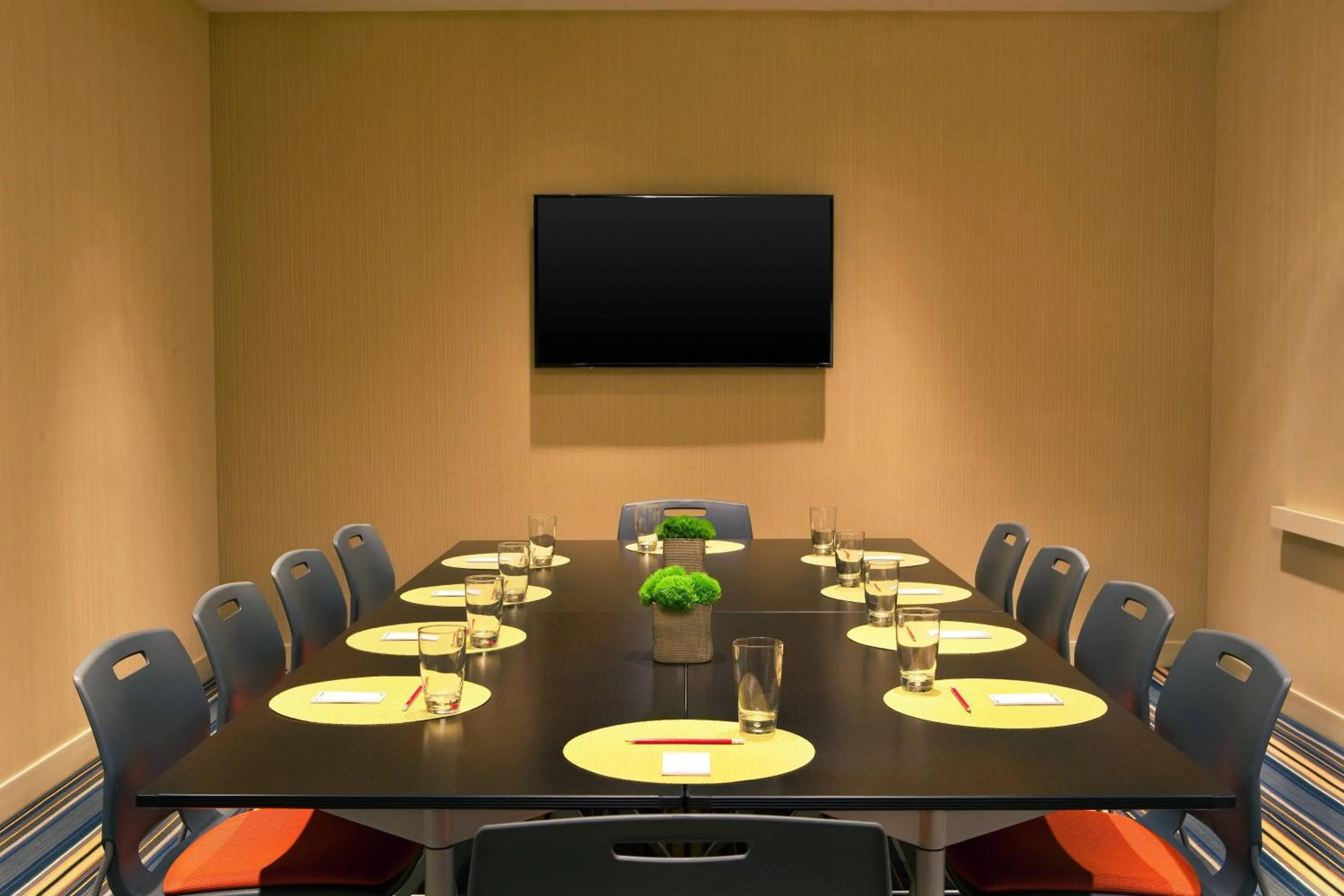 Meeting/conference room in Aloft Chicago Downtown River North