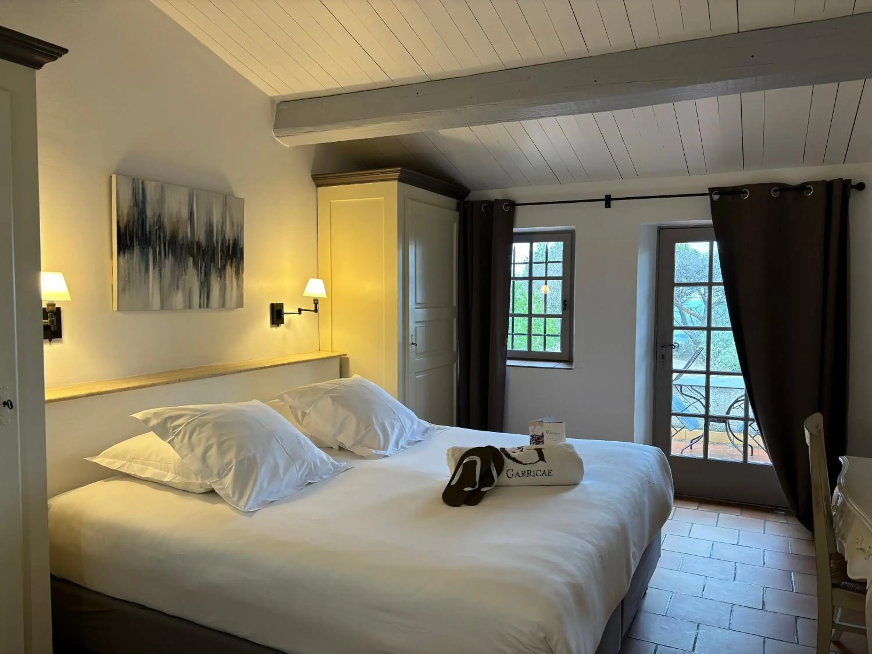 Bedroom, Bed in Garrigae Abbaye de Sainte Croix Bedroom, Bed in Garrigae Abbaye de Sainte Croix