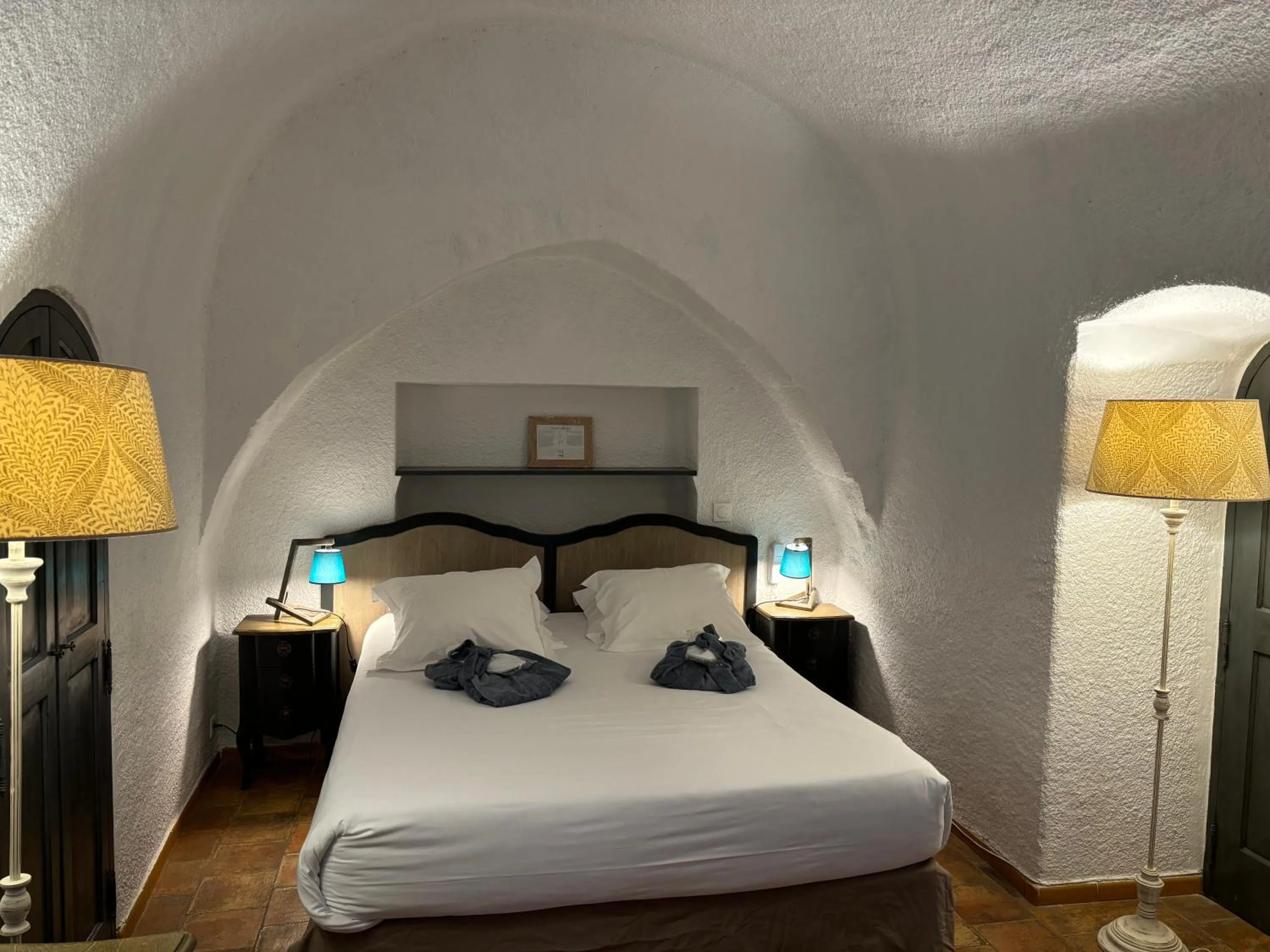 Bed in Garrigae Abbaye de Sainte Croix