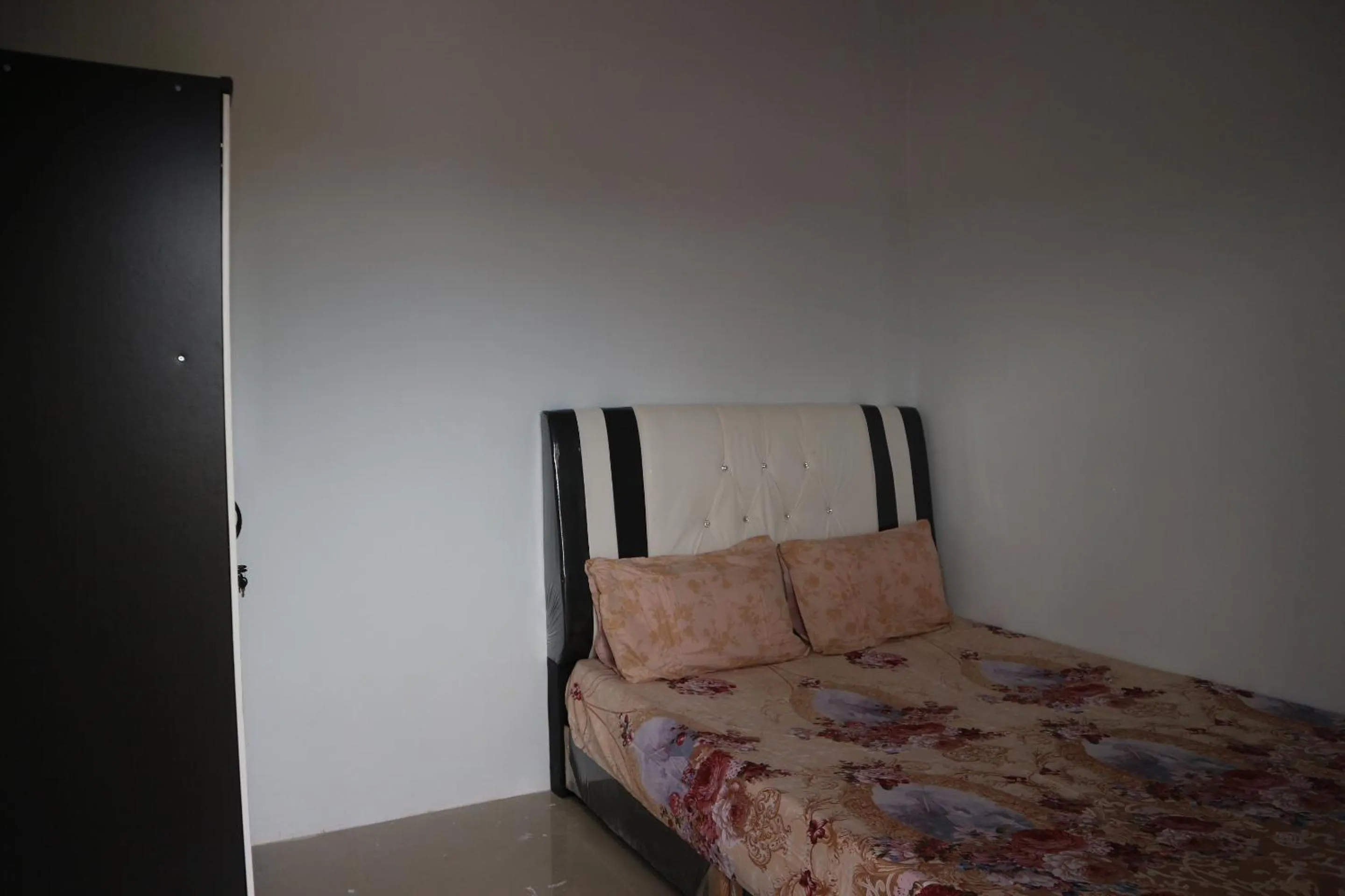 Bedroom, Bed in OYO Life 2670 Aline Kost