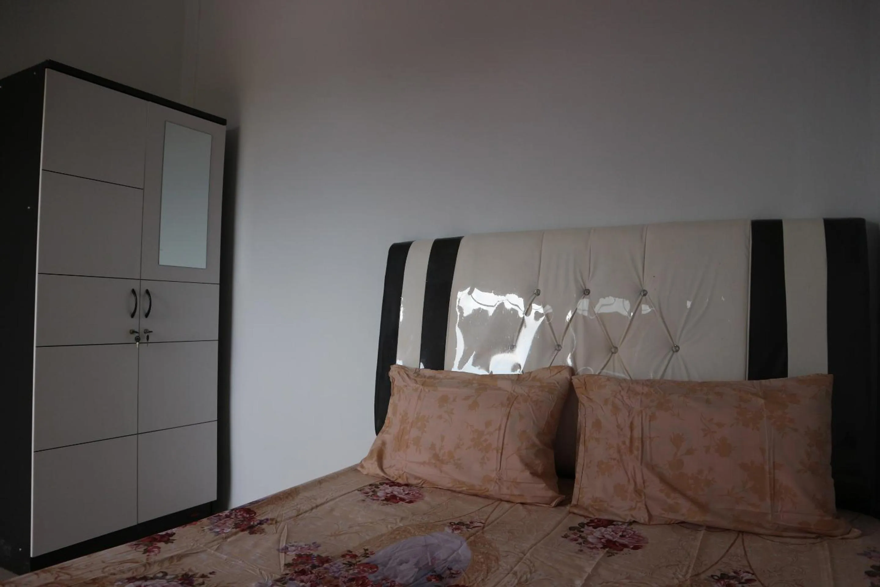 Bedroom, Bed in OYO Life 2670 Aline Kost