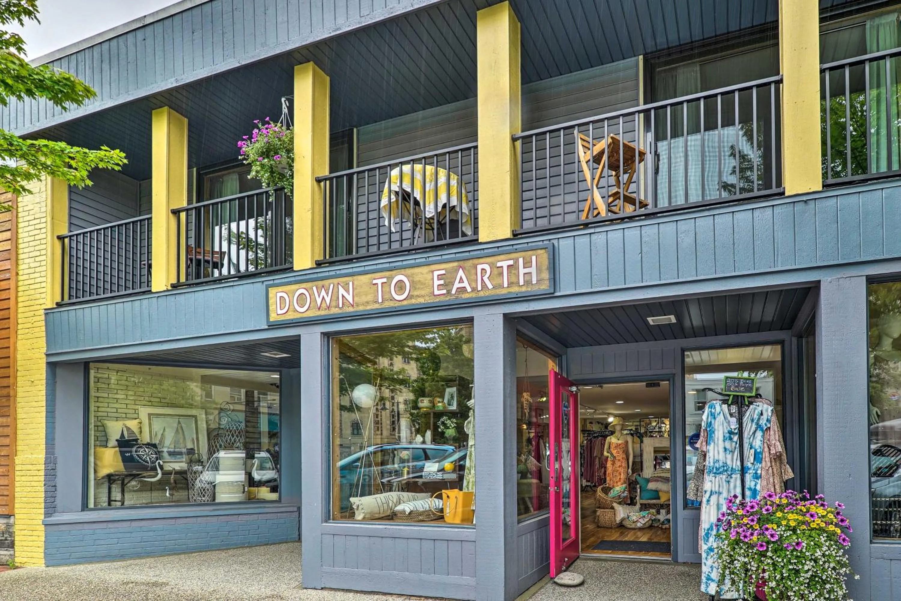 Downtown Grand Haven Apt Less Than 1 Mi to Lake Michigan