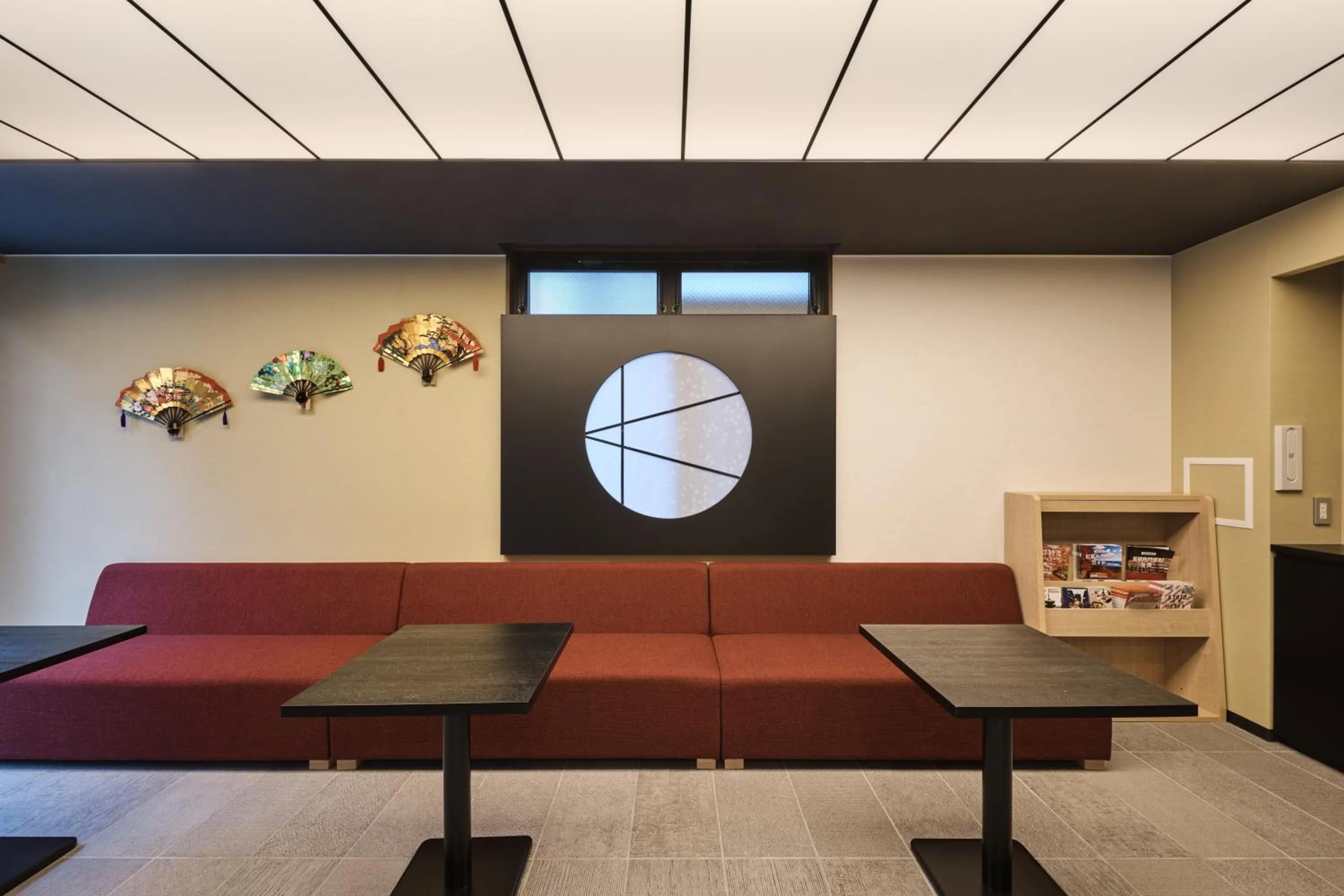 Seating area in Stay SAKURA Kyoto Kiyomizu Ougi