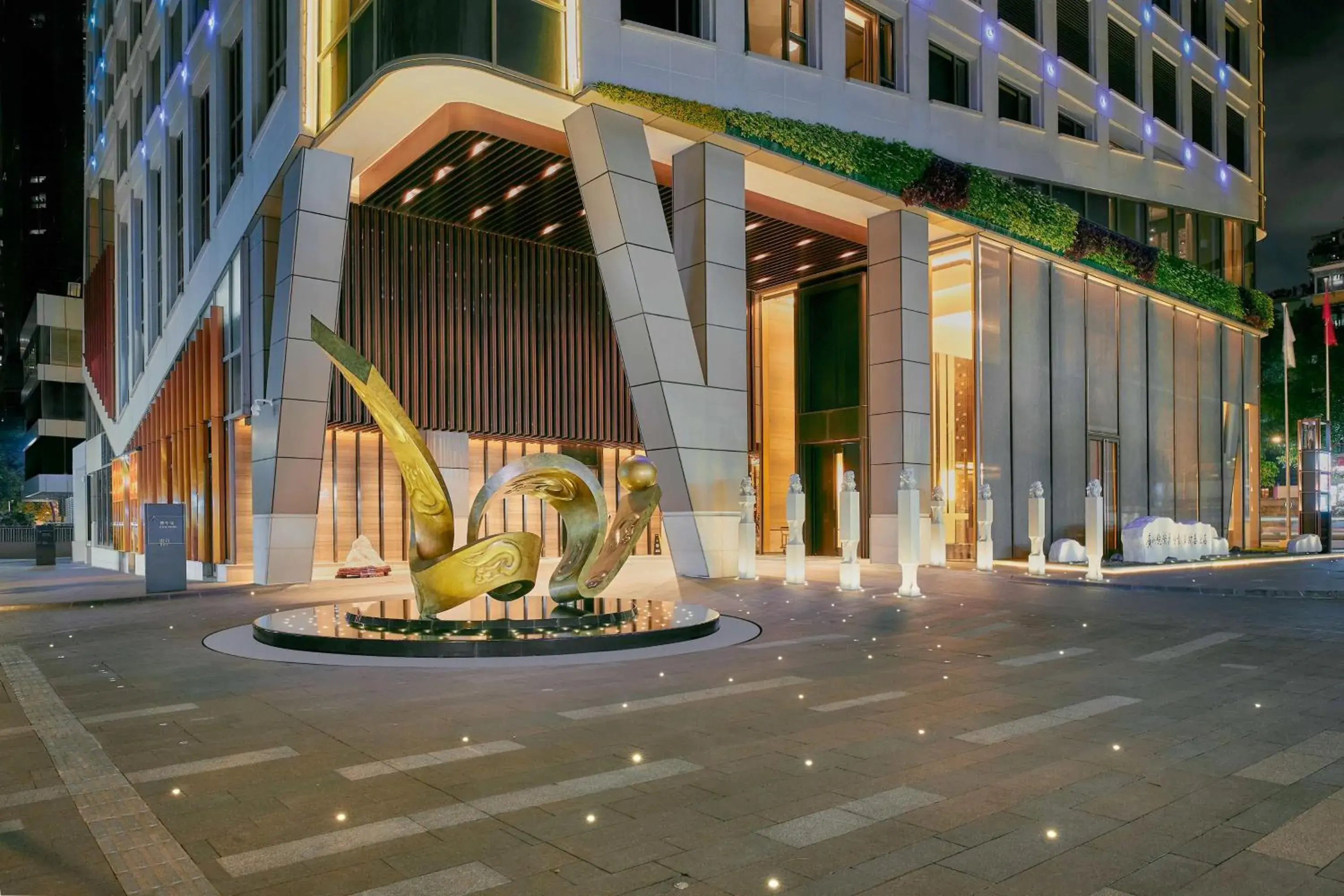 Property building in Kempinski Residences Guangzhou - Free shuttle between hotel and Exhibition Center during Canton Fair & Exhibitor registration Counter Property building in Kempinski Residences Guangzhou - Free shuttle between hotel and Exhibition Center during Canton Fair & Exhibitor registration Counter